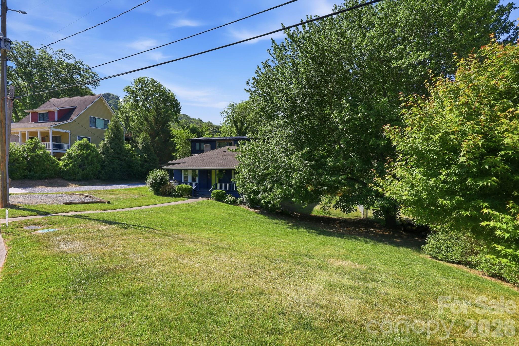 main property photo 28