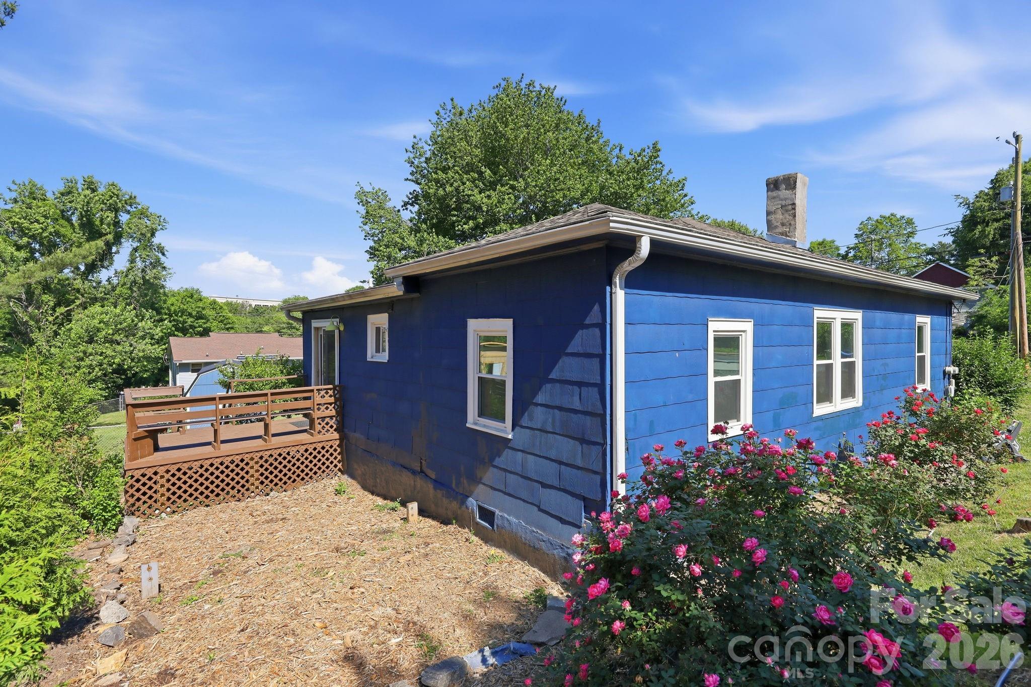 main property photo 34
