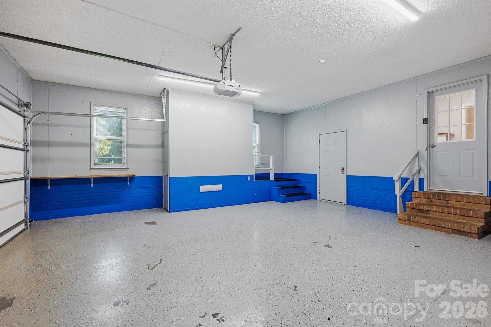 main property photo 18