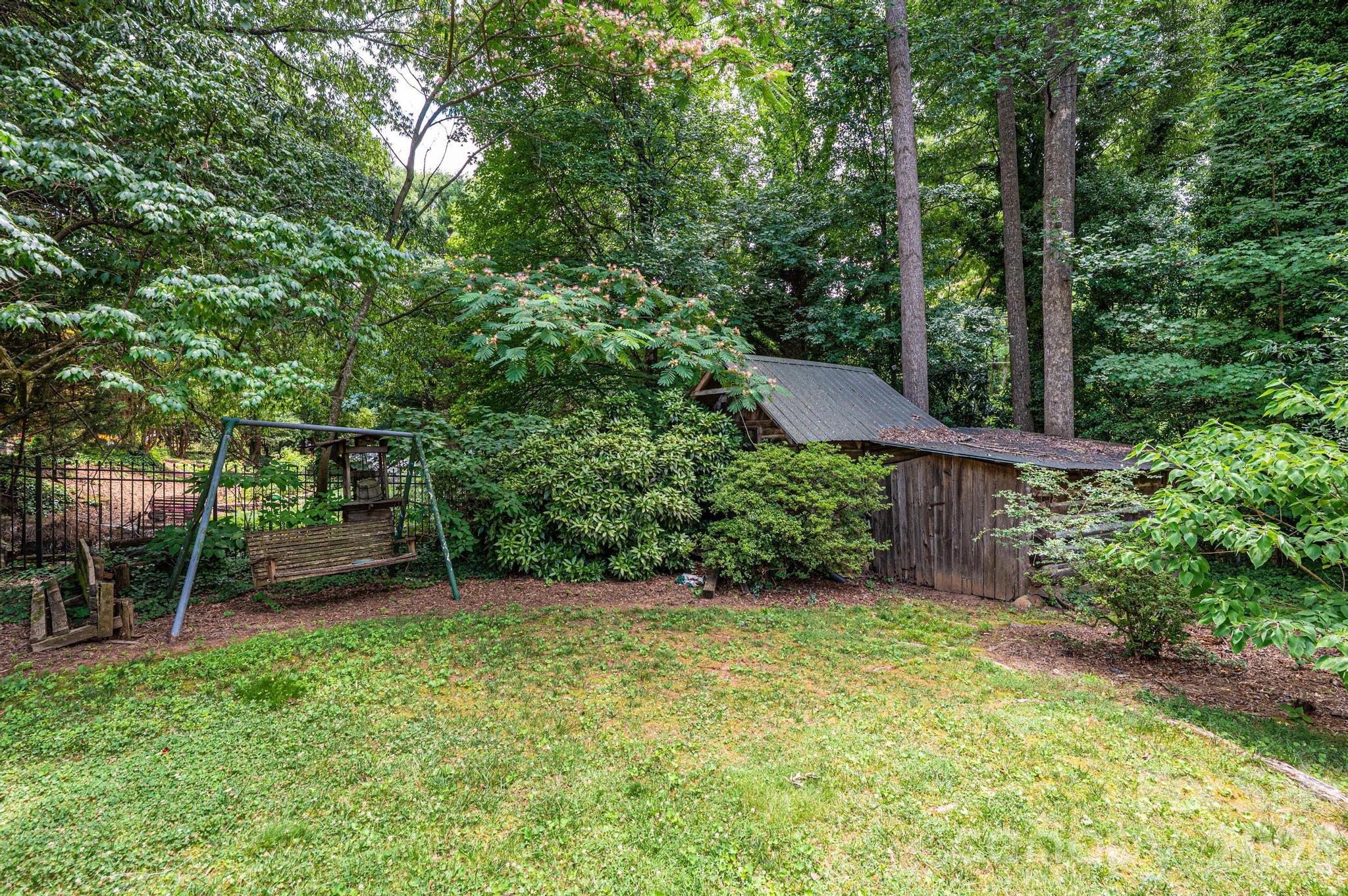 main property photo 14