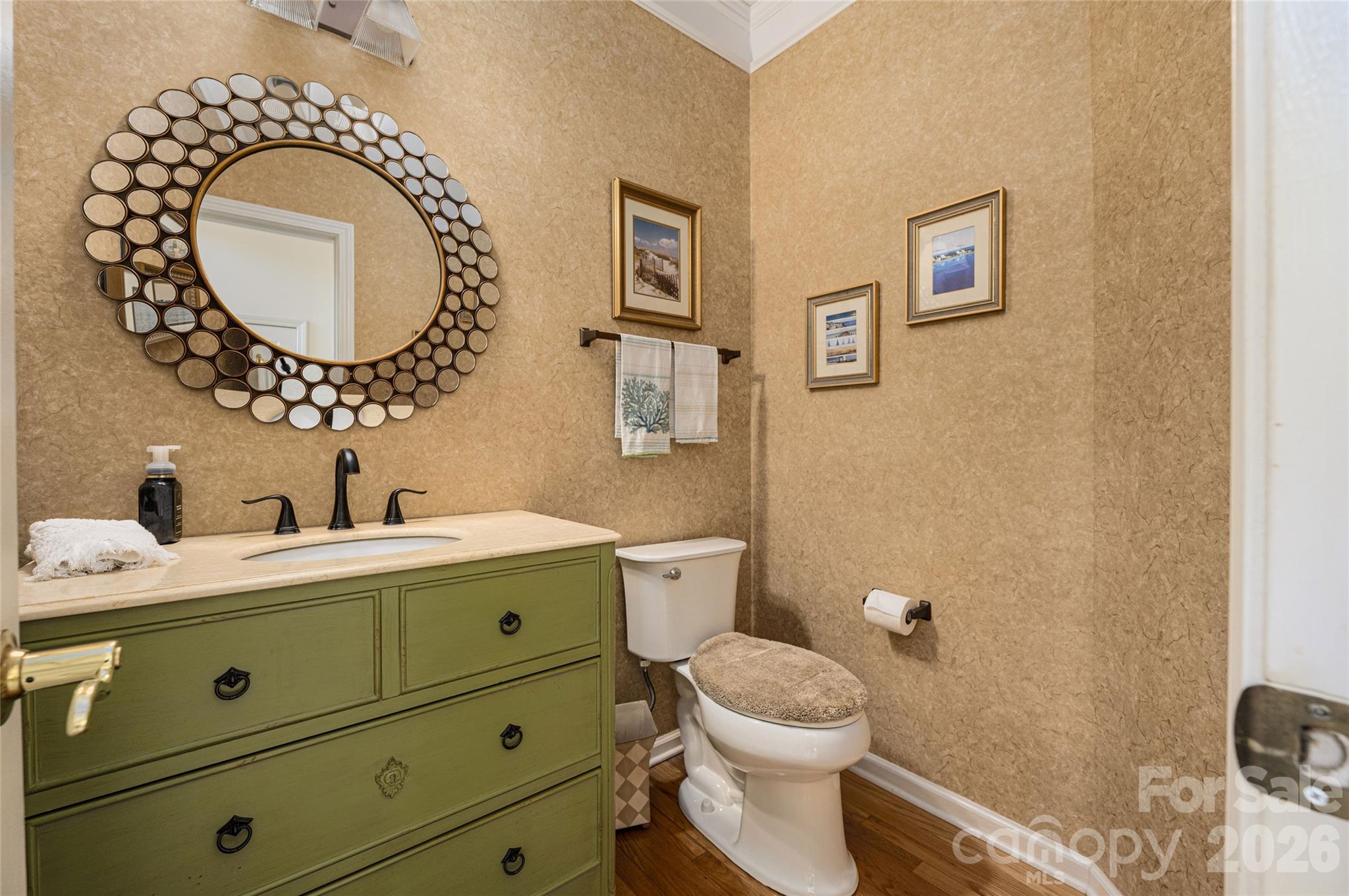 main property photo 27