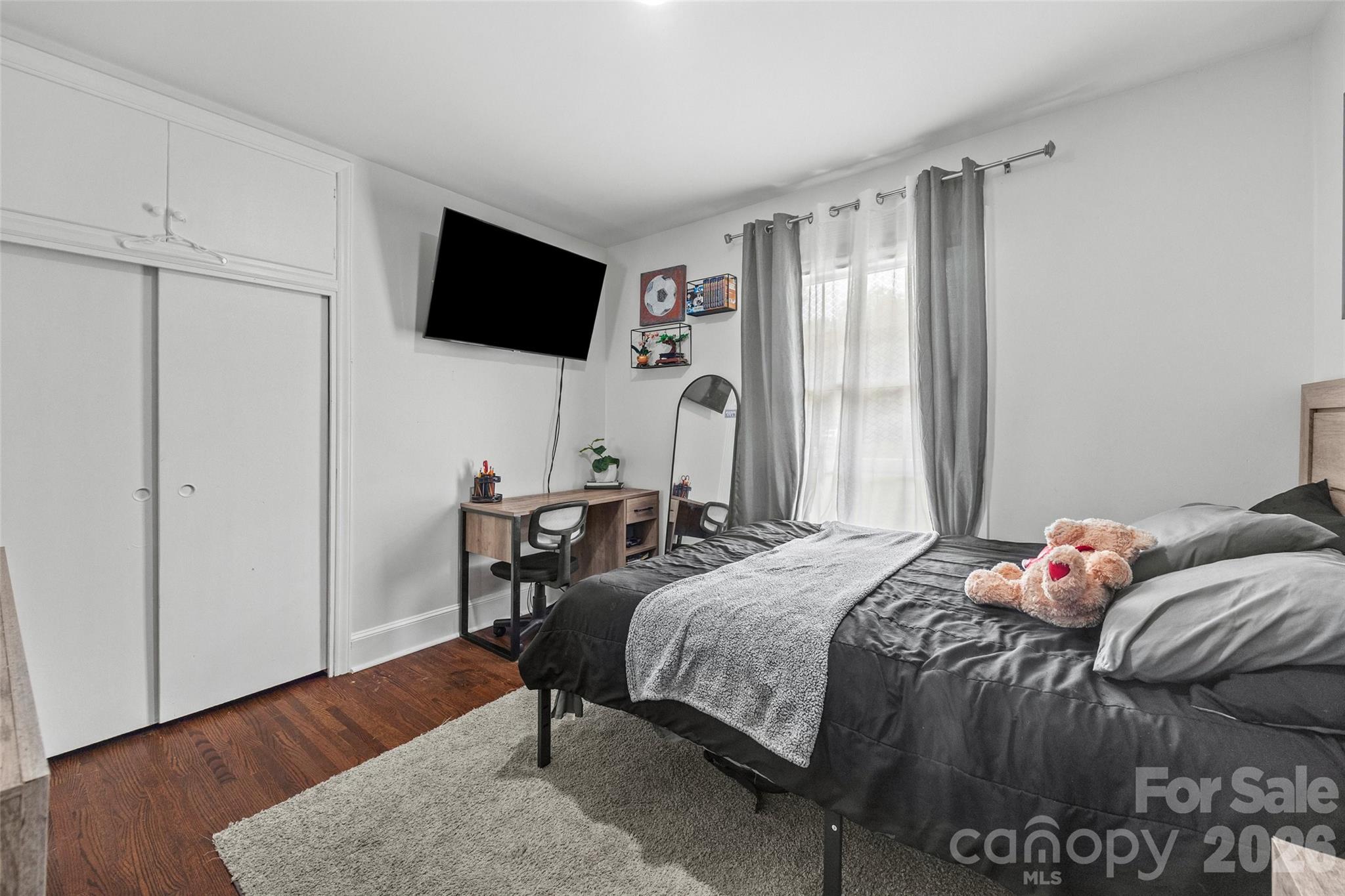 main property photo 17
