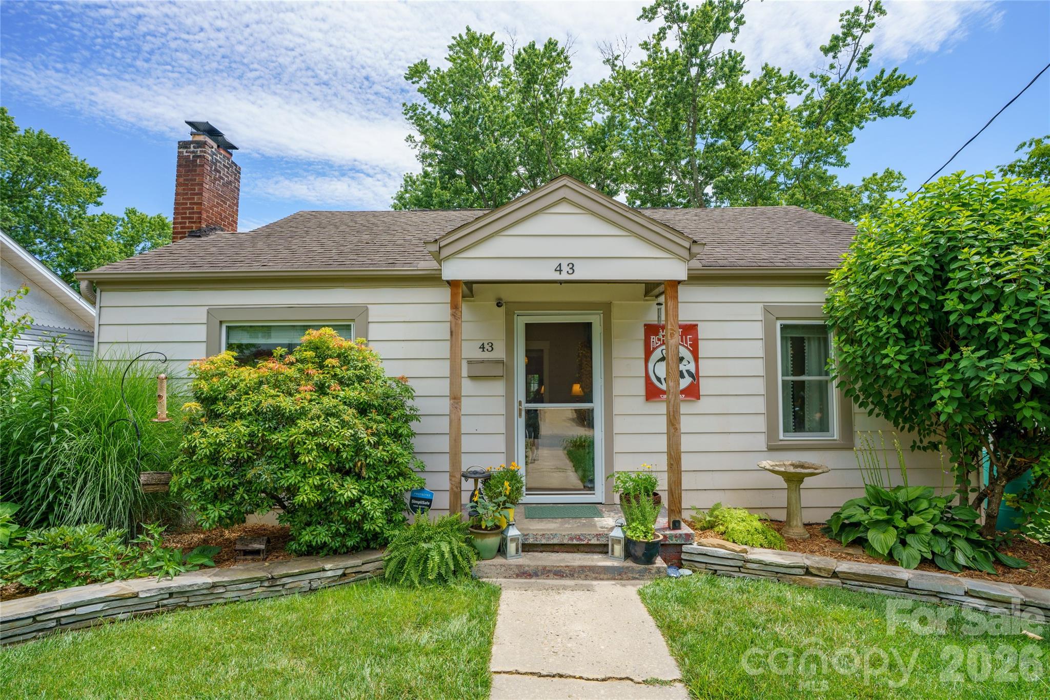 main property photo 12