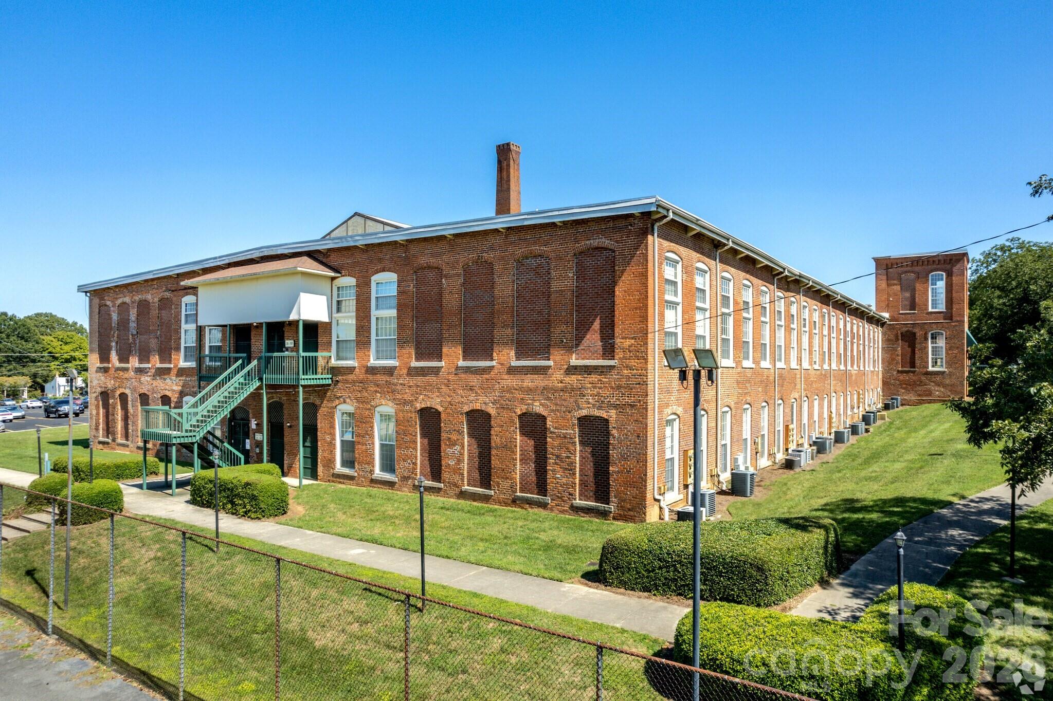 main property photo 21
