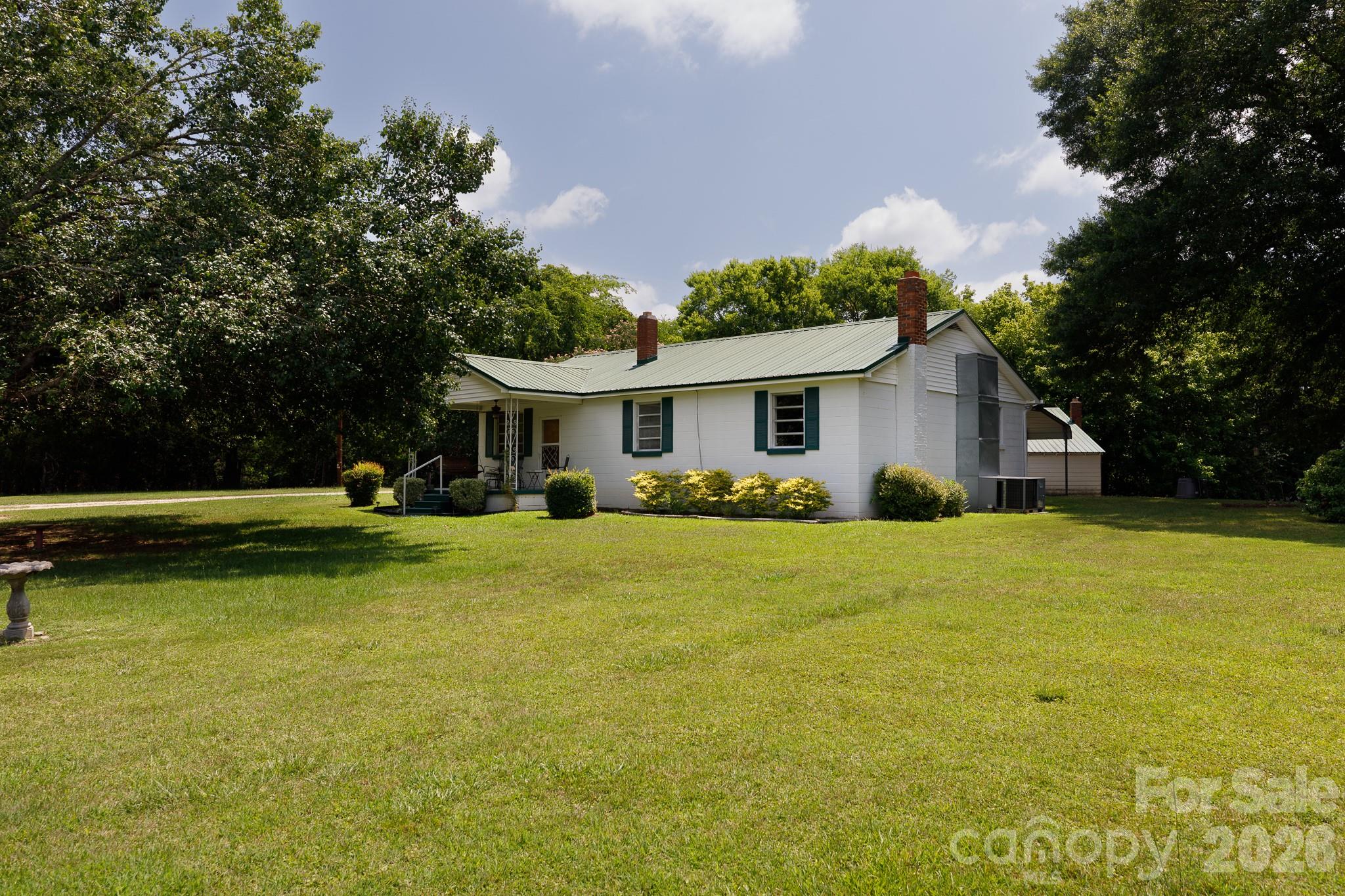 main property photo 12