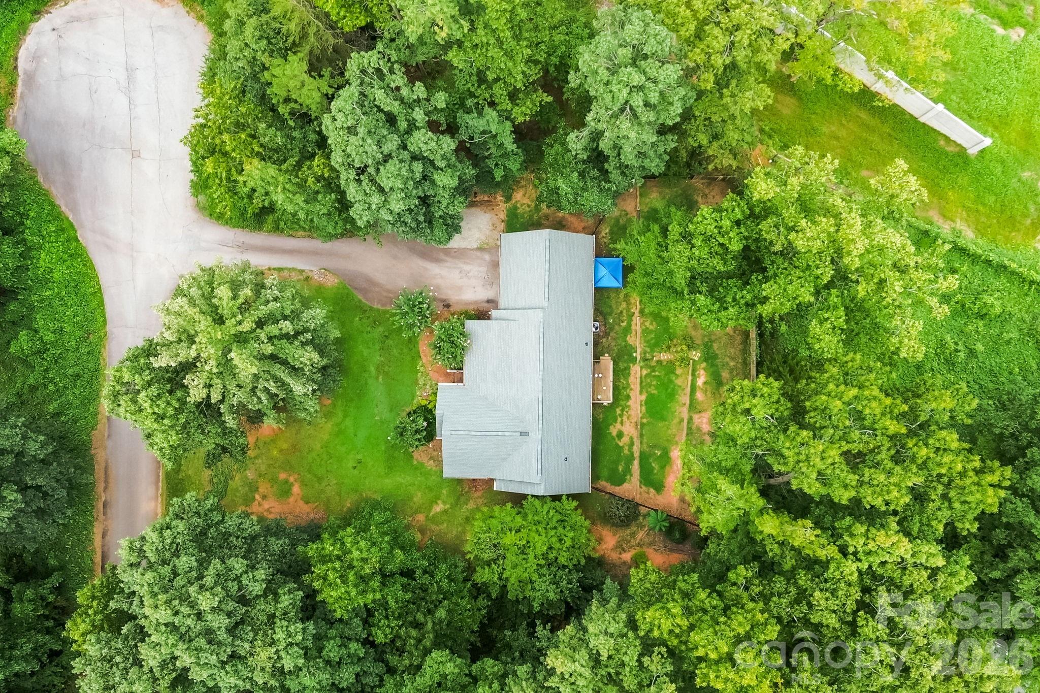 main property photo 20