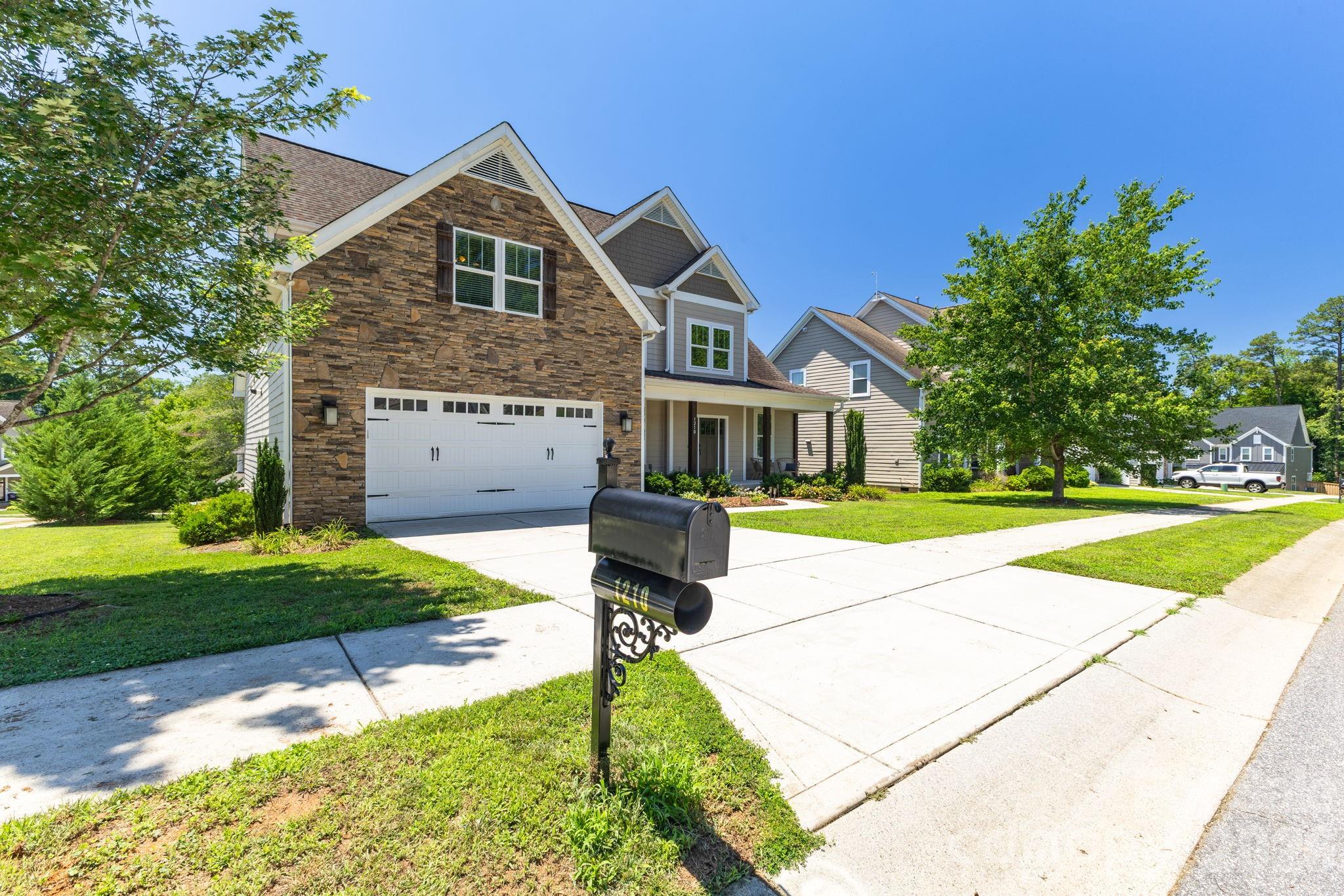main property photo 1