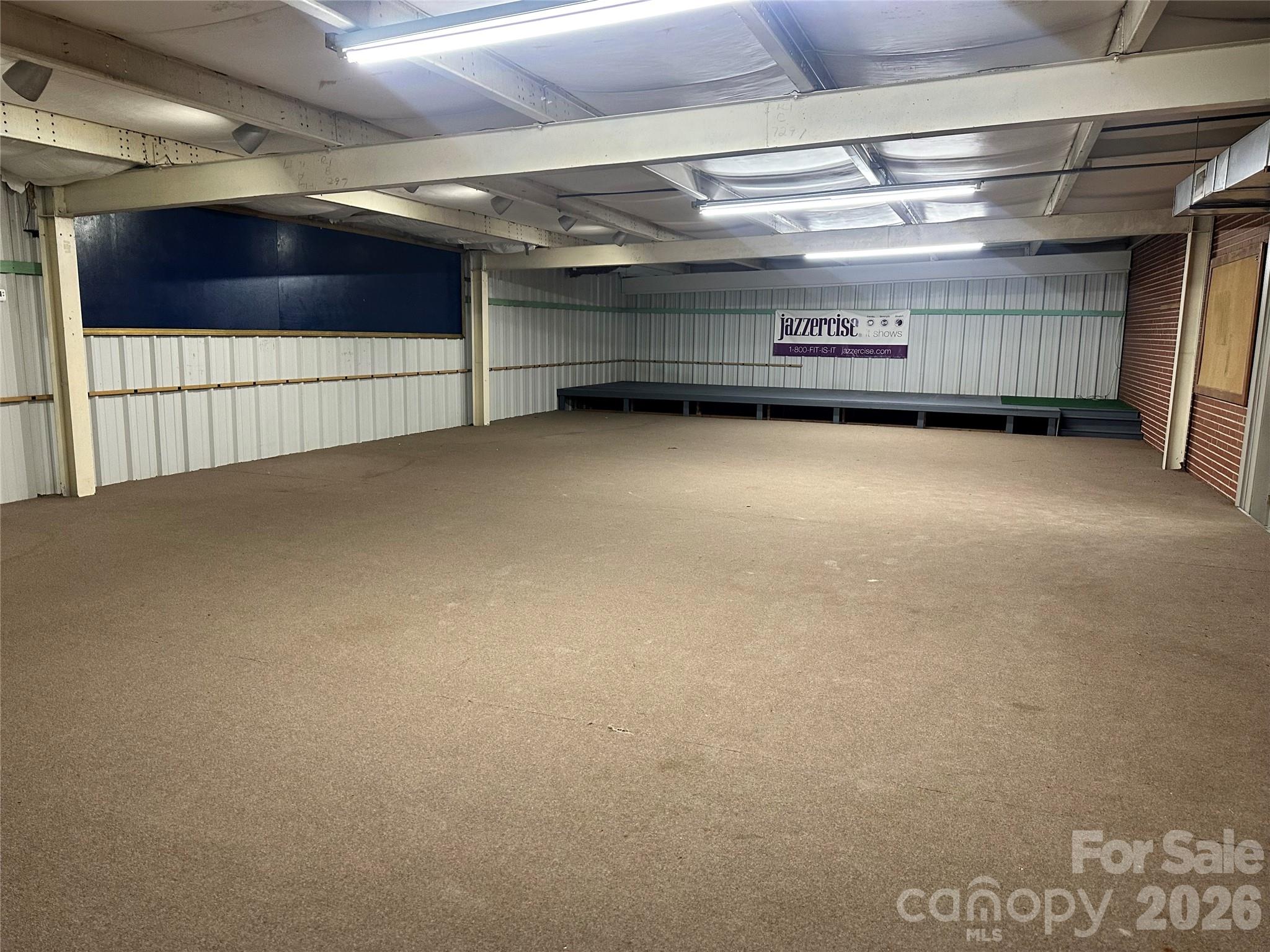 main property photo 35