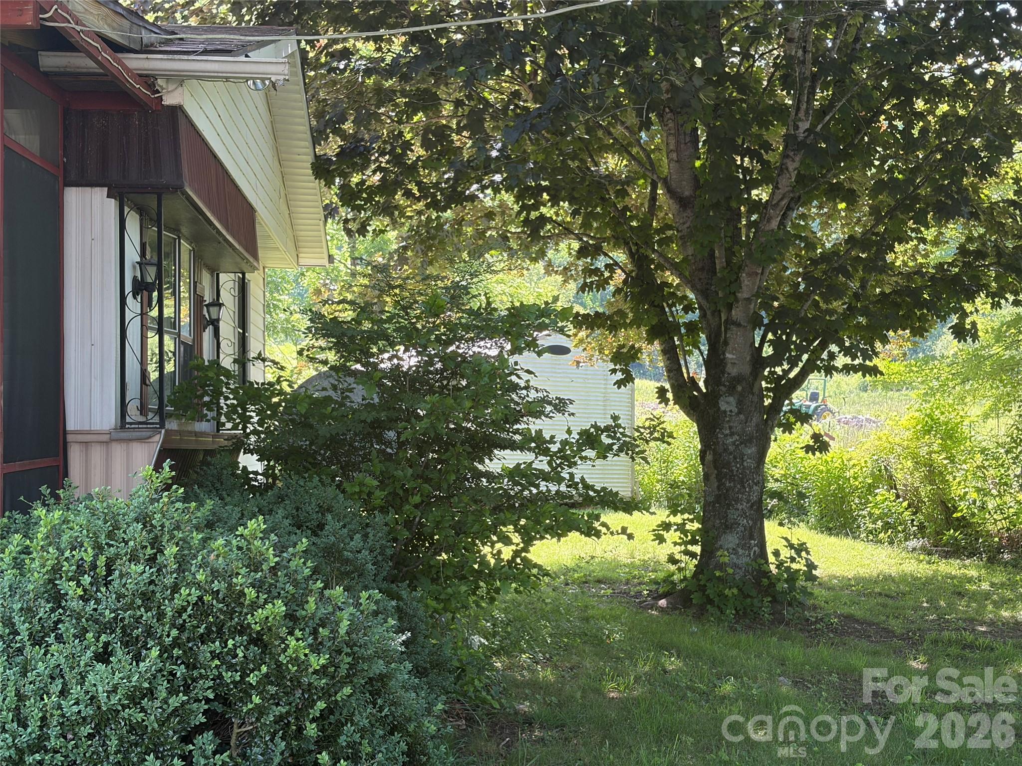 main property photo 30