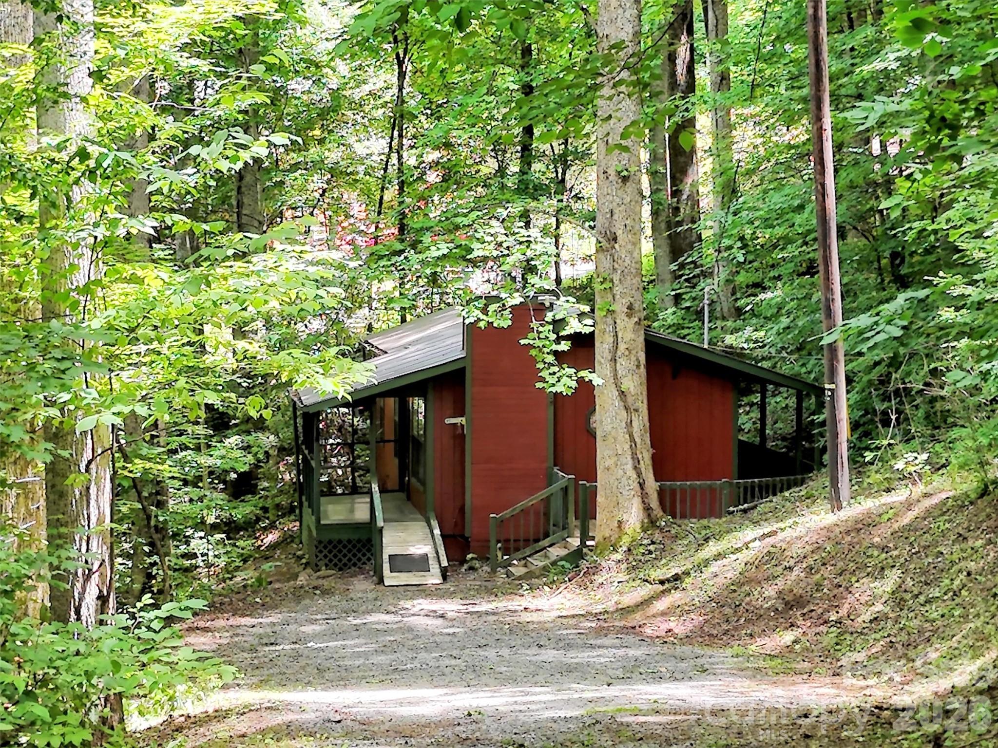 main property photo 25