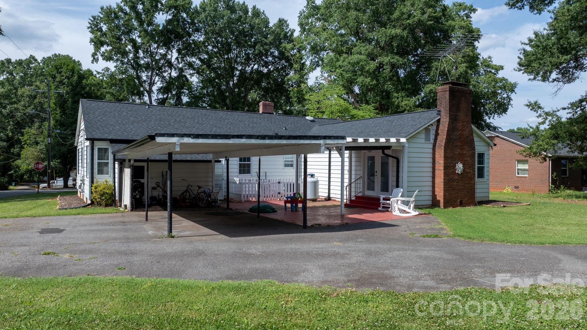 main property photo 35