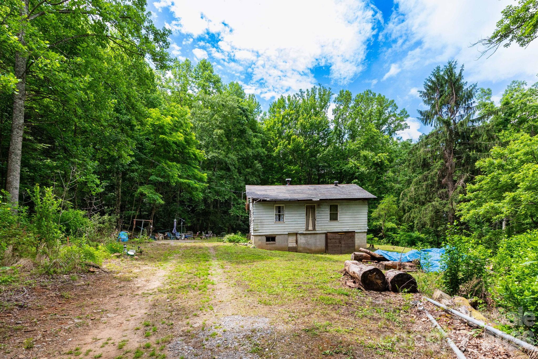 main property photo 6