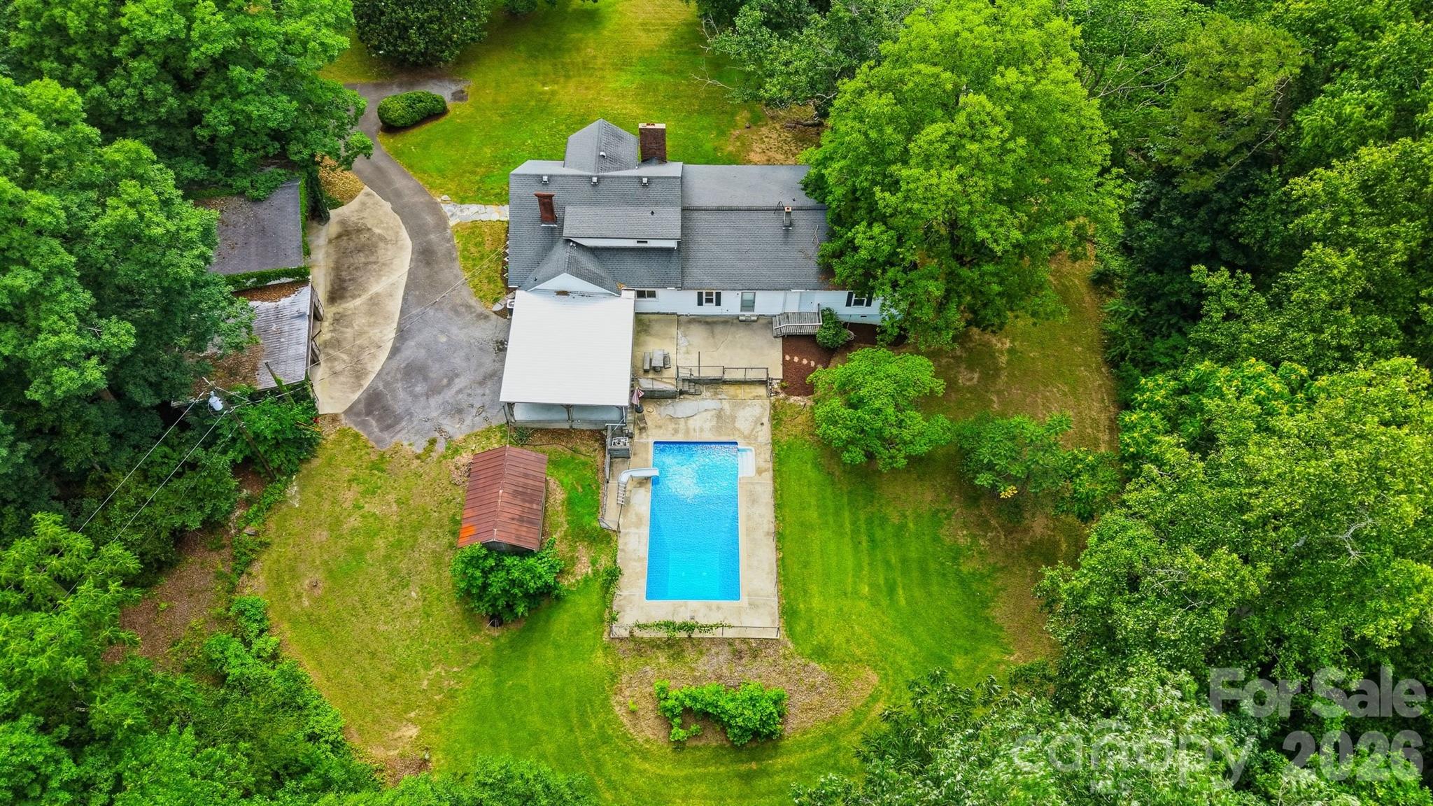 main property photo 33