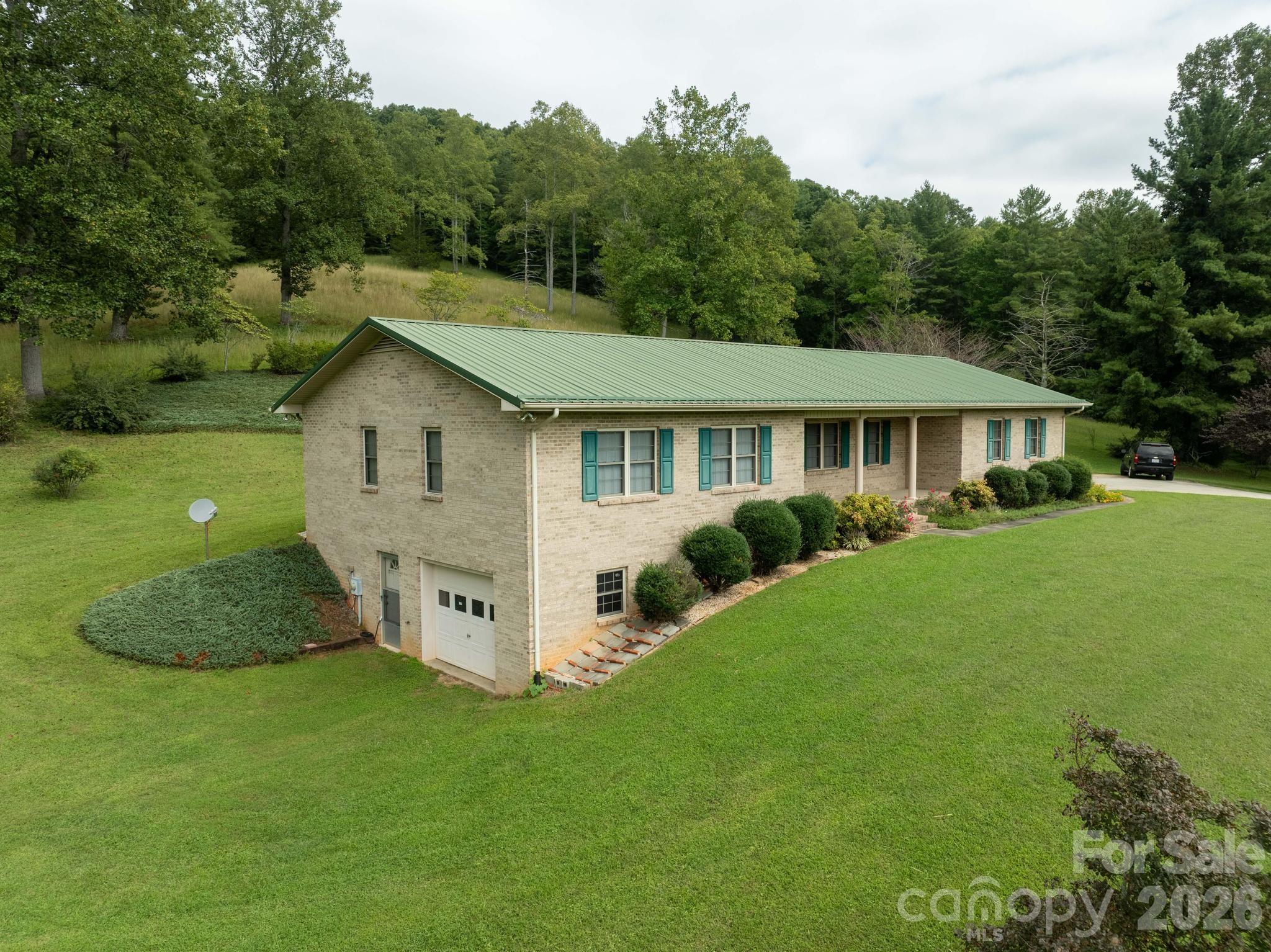 main property photo 26