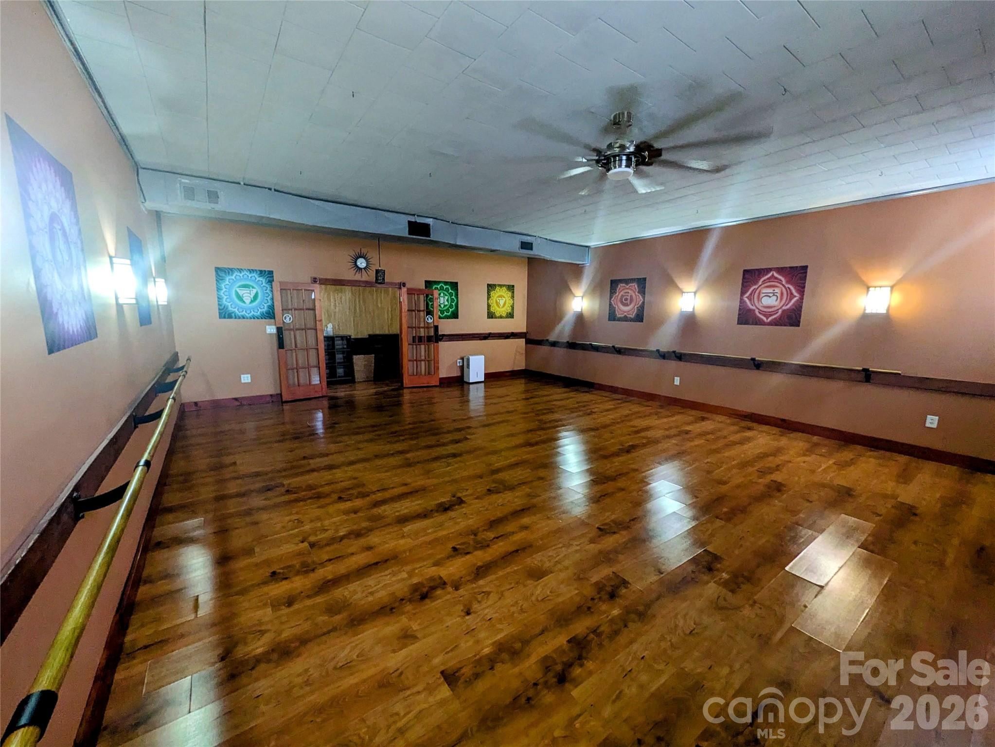 main property photo 5
