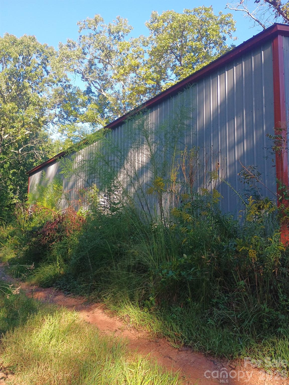 main property photo 7