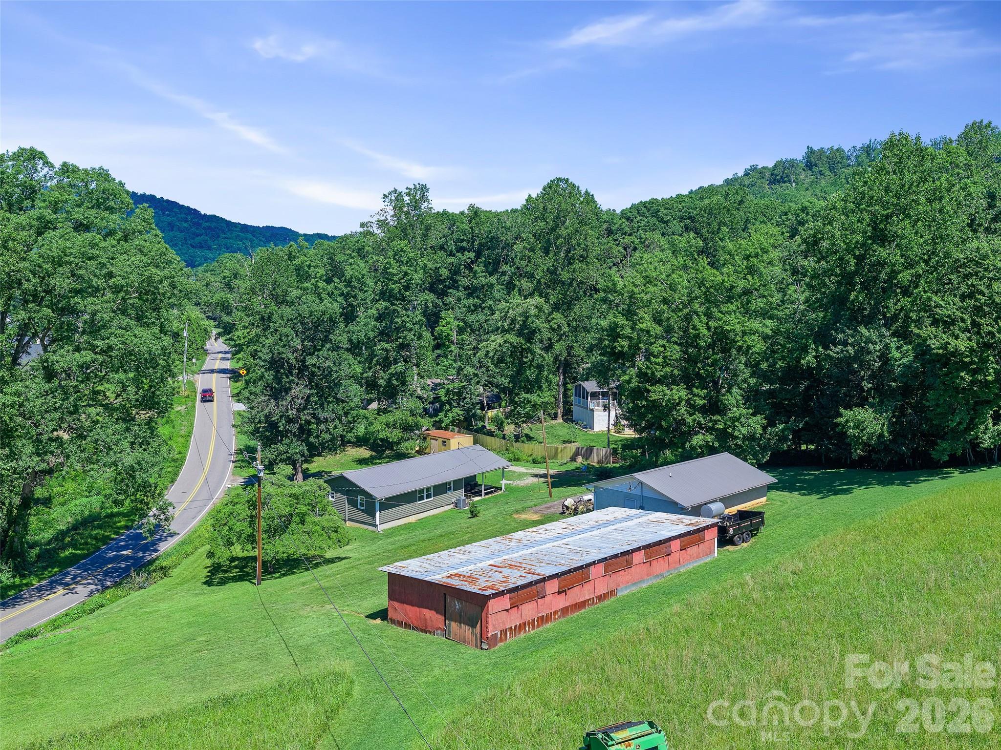 main property photo 5