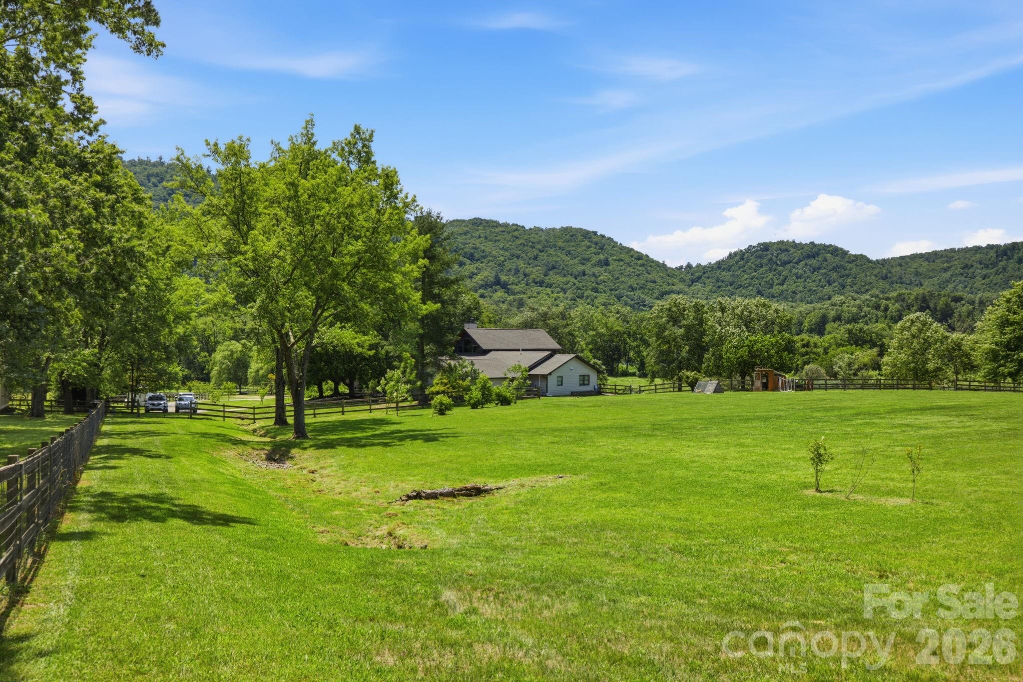 main property photo 28