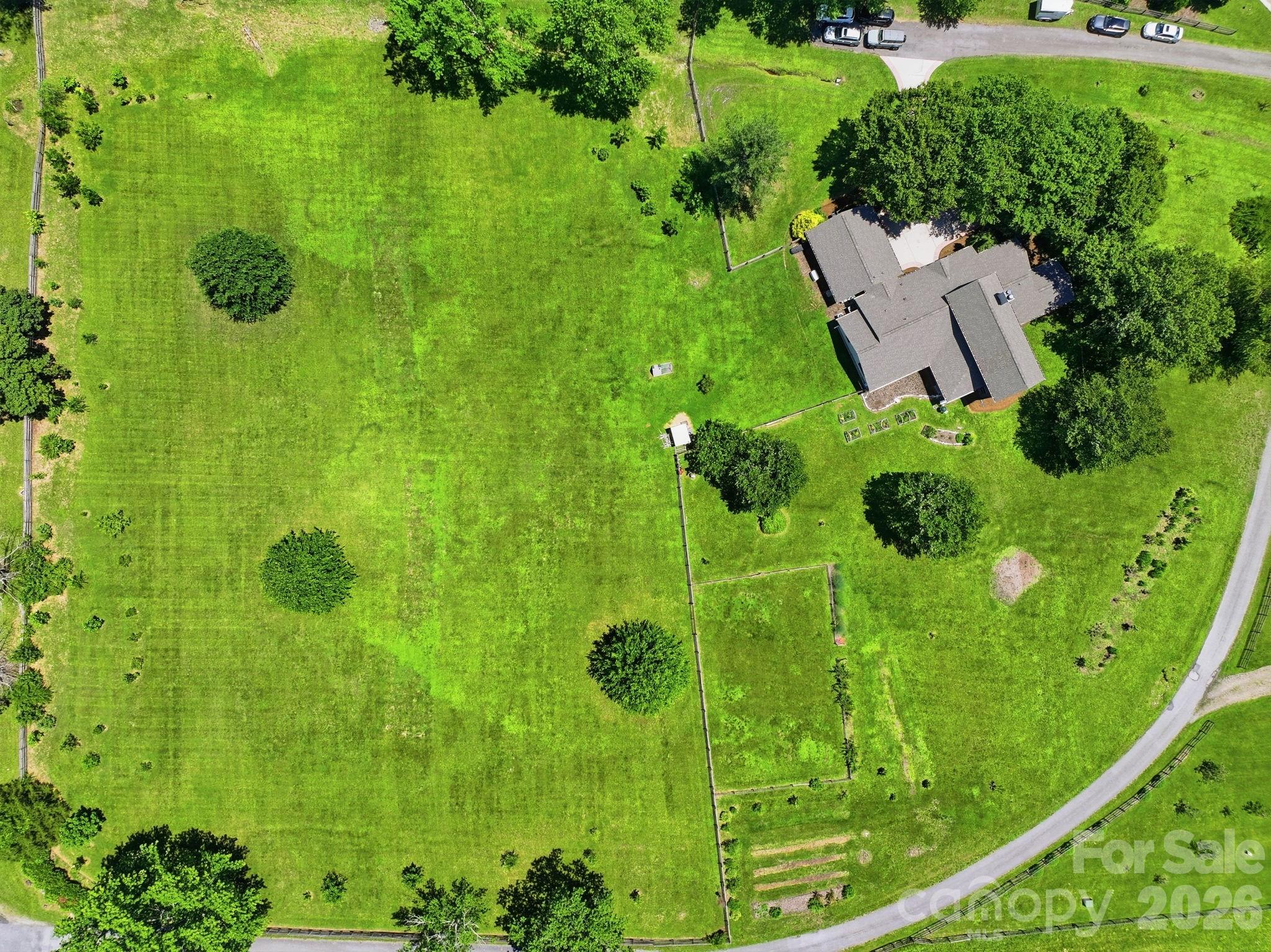 main property photo 34