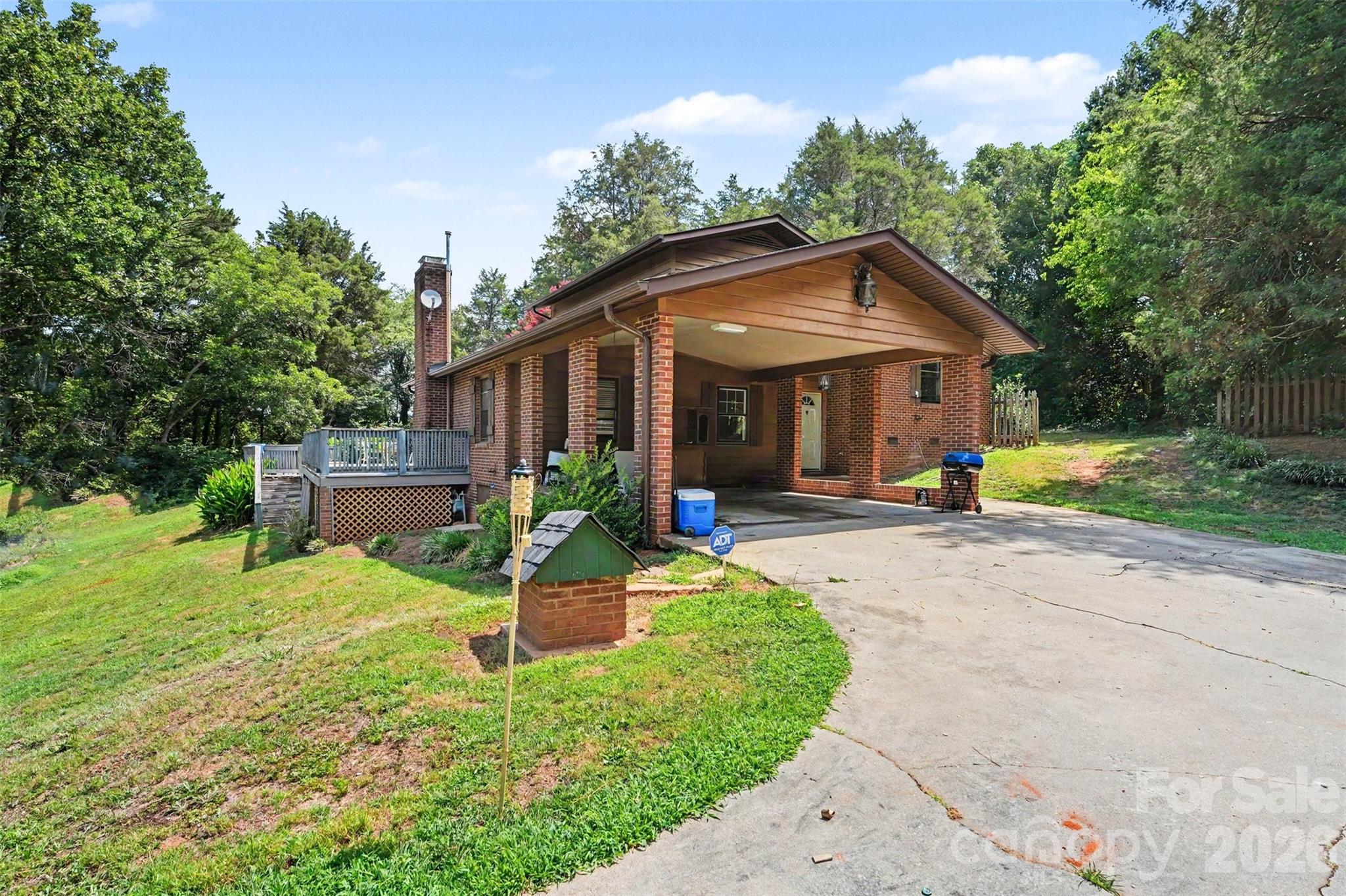 main property photo 3