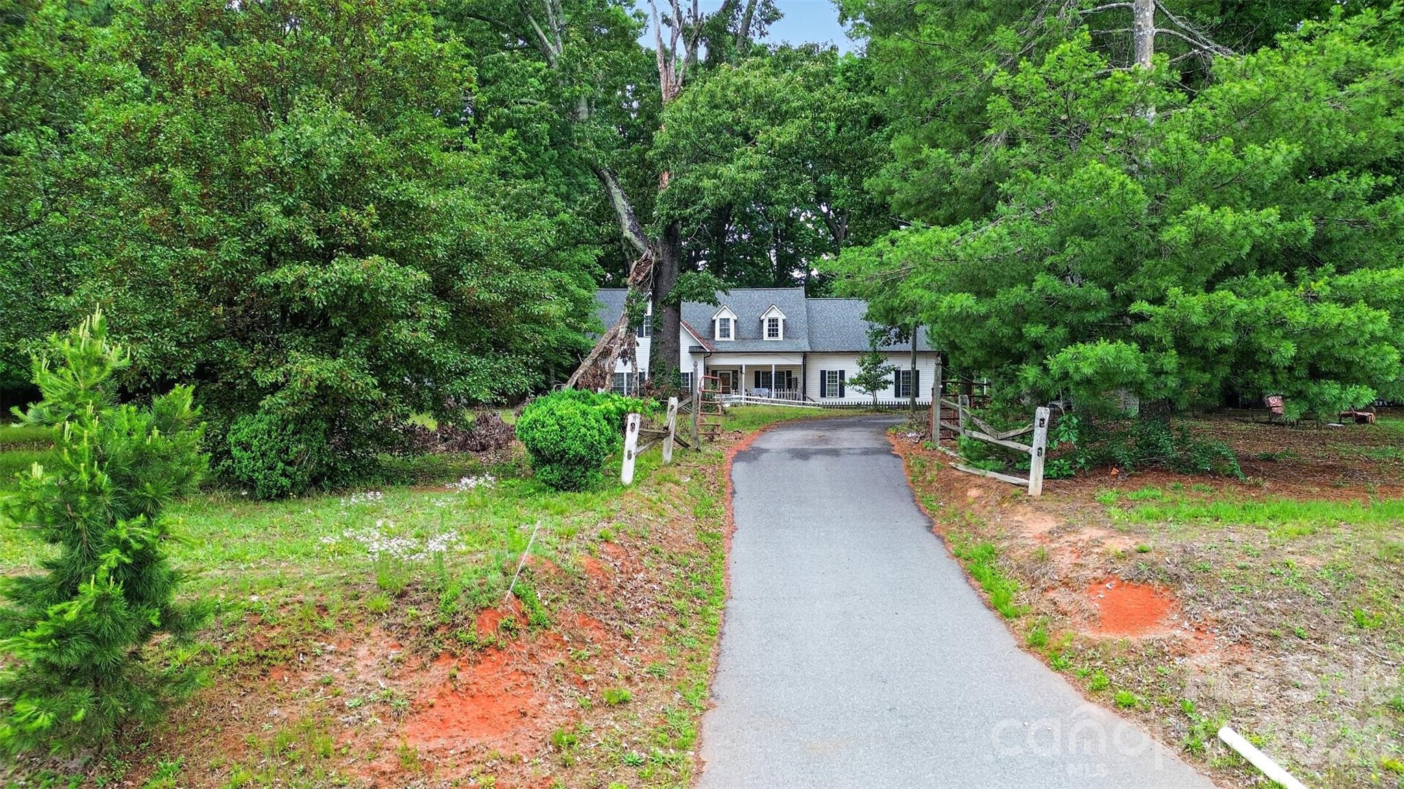 main property photo 17