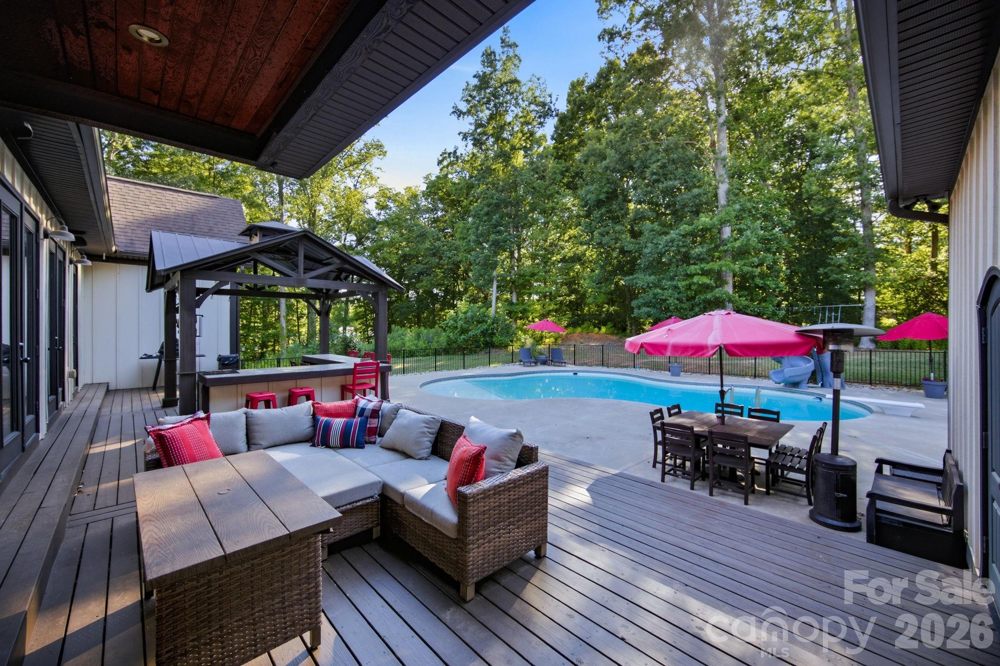 main property photo 45
