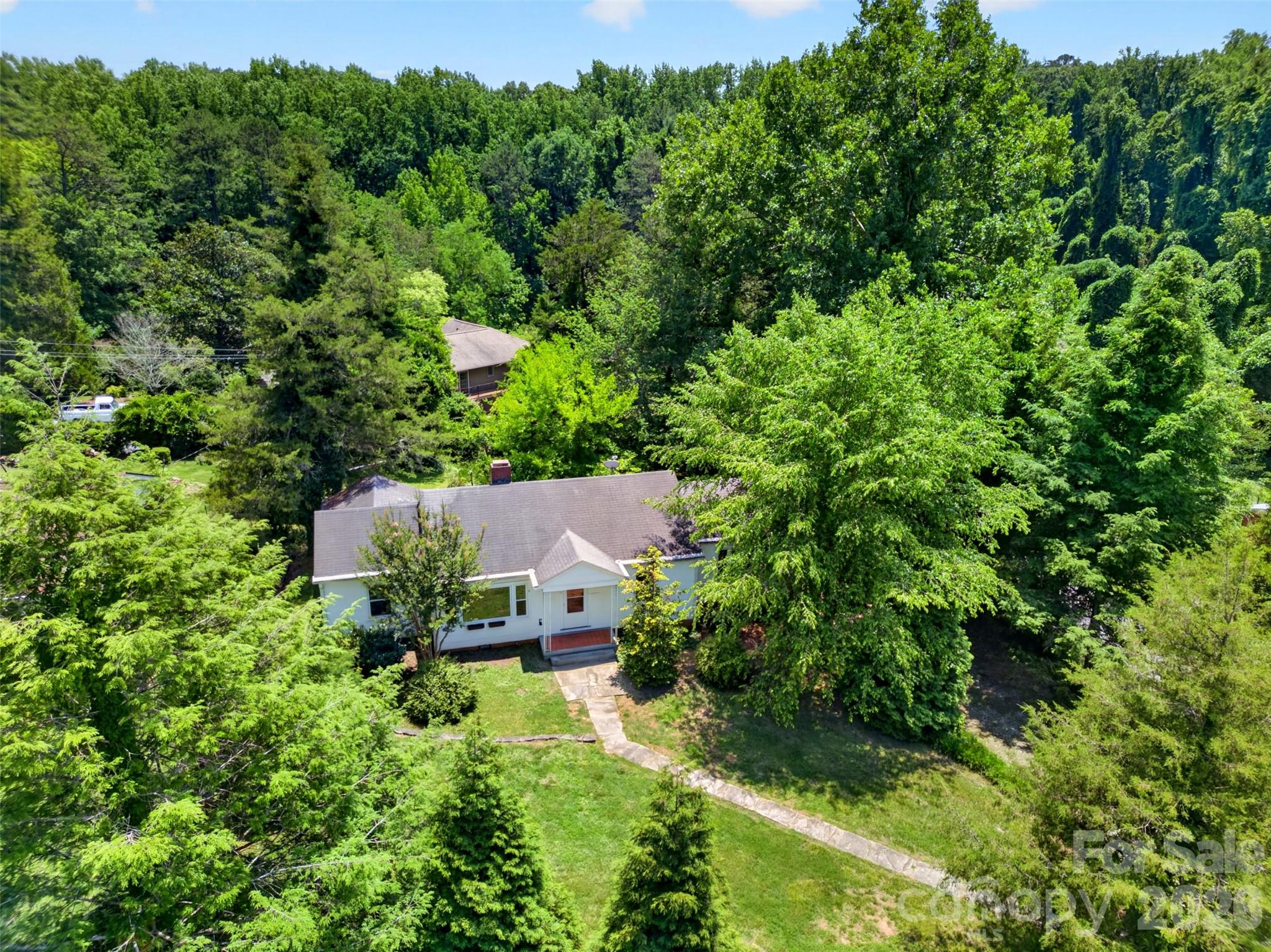 main property photo 31