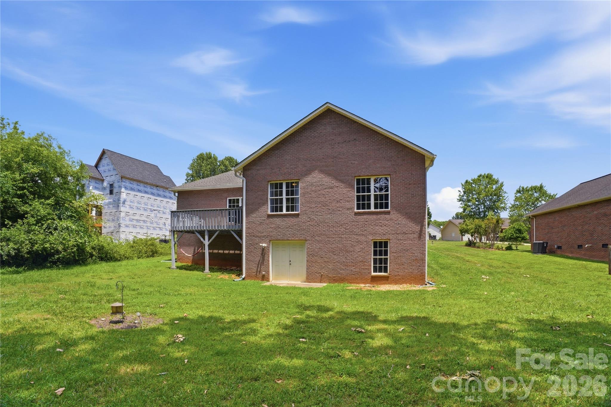 main property photo 28