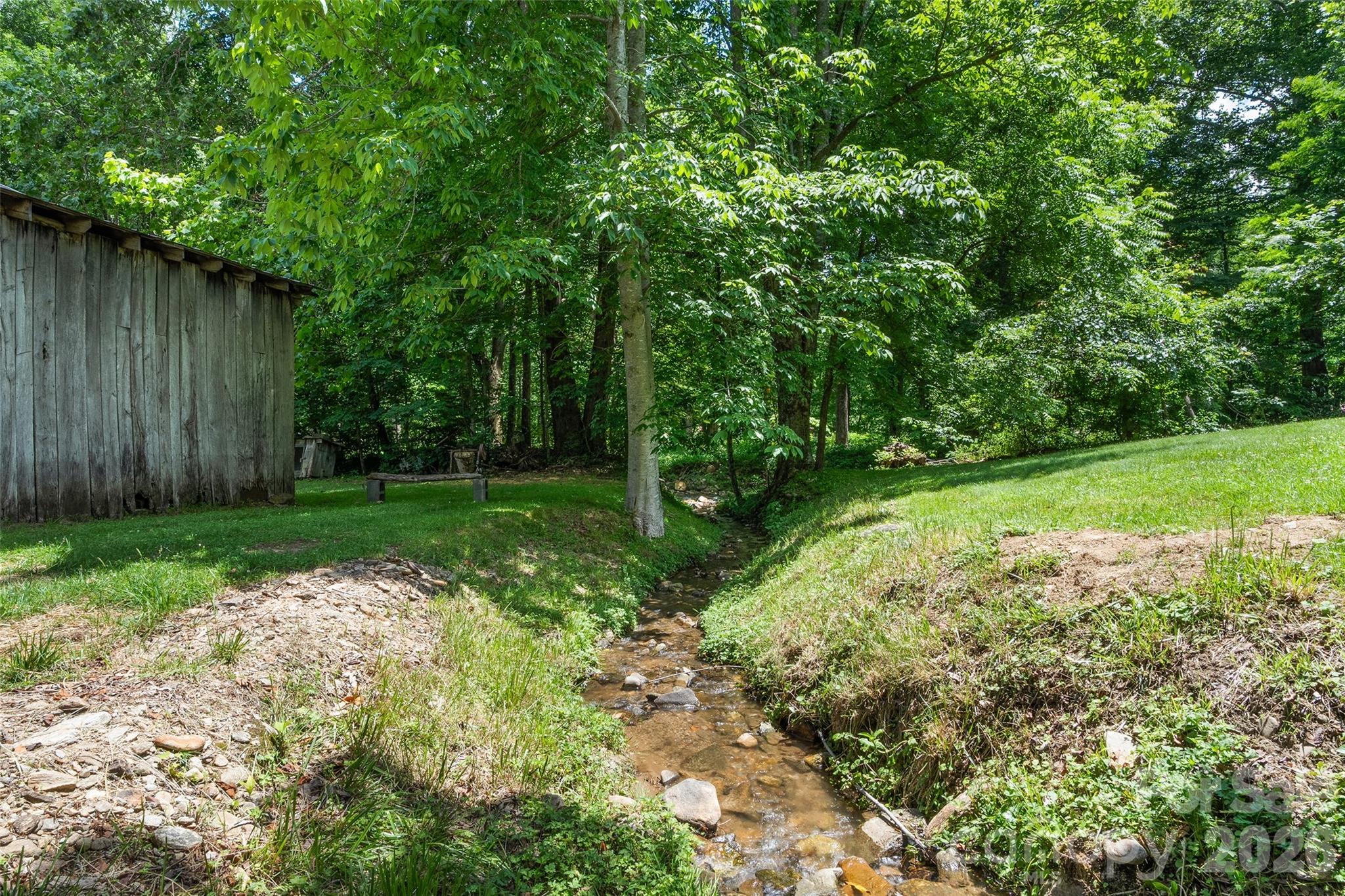 main property photo 14