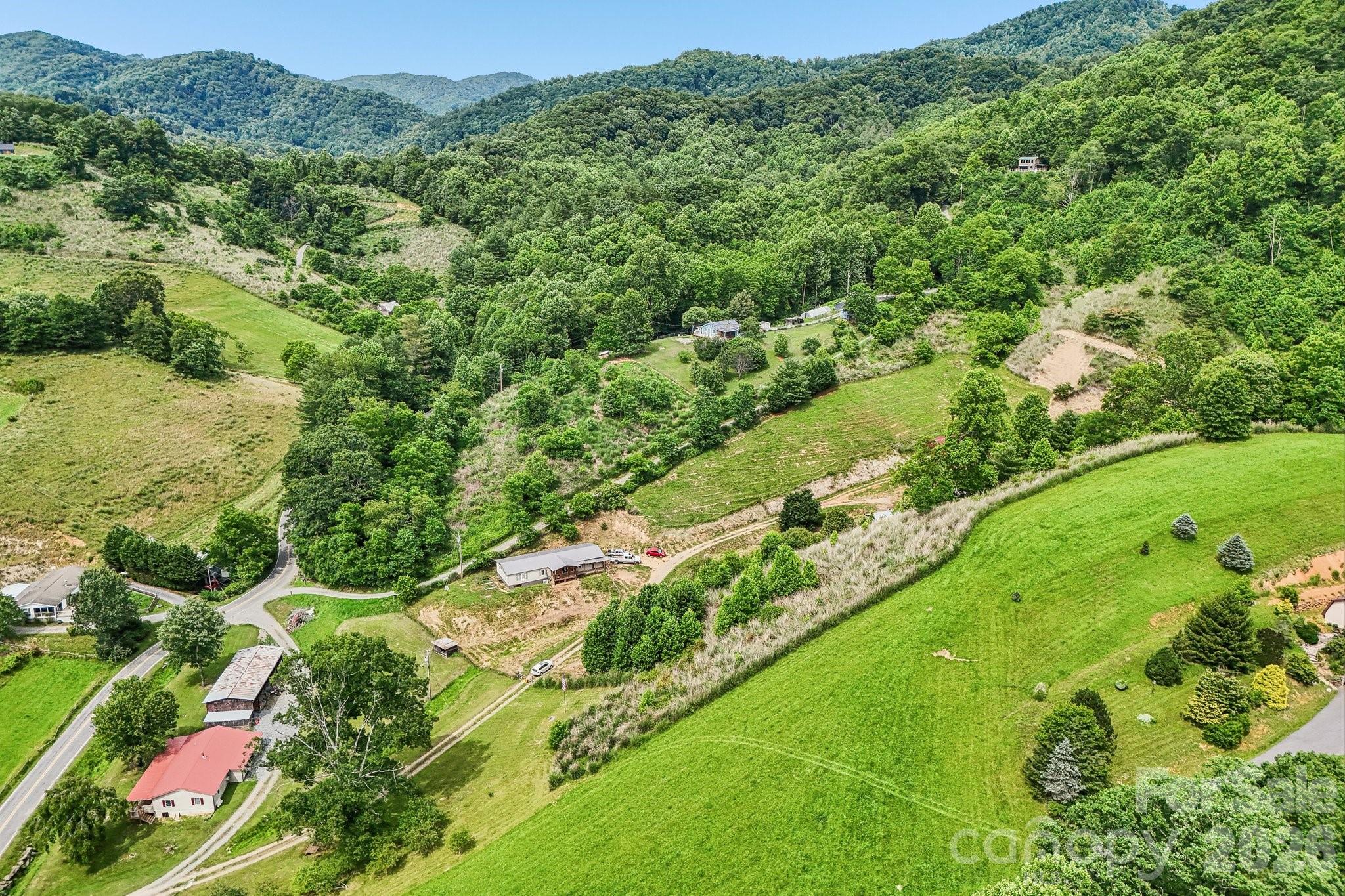 main property photo 30