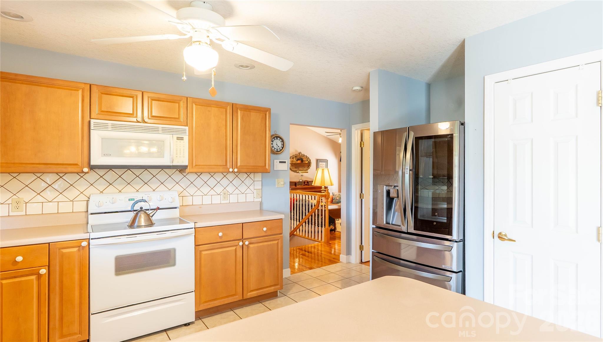 main property photo 12