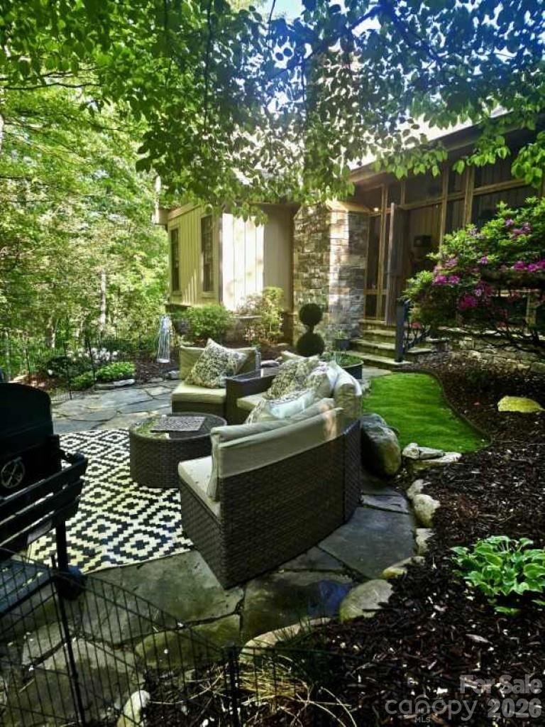 main property photo 36