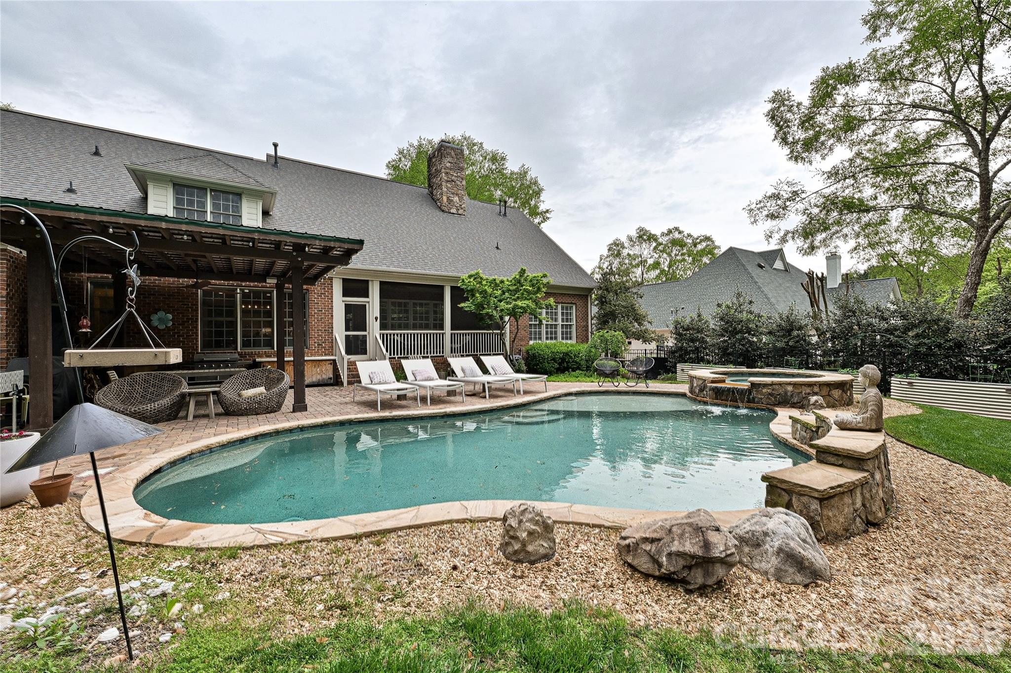 main property photo 44