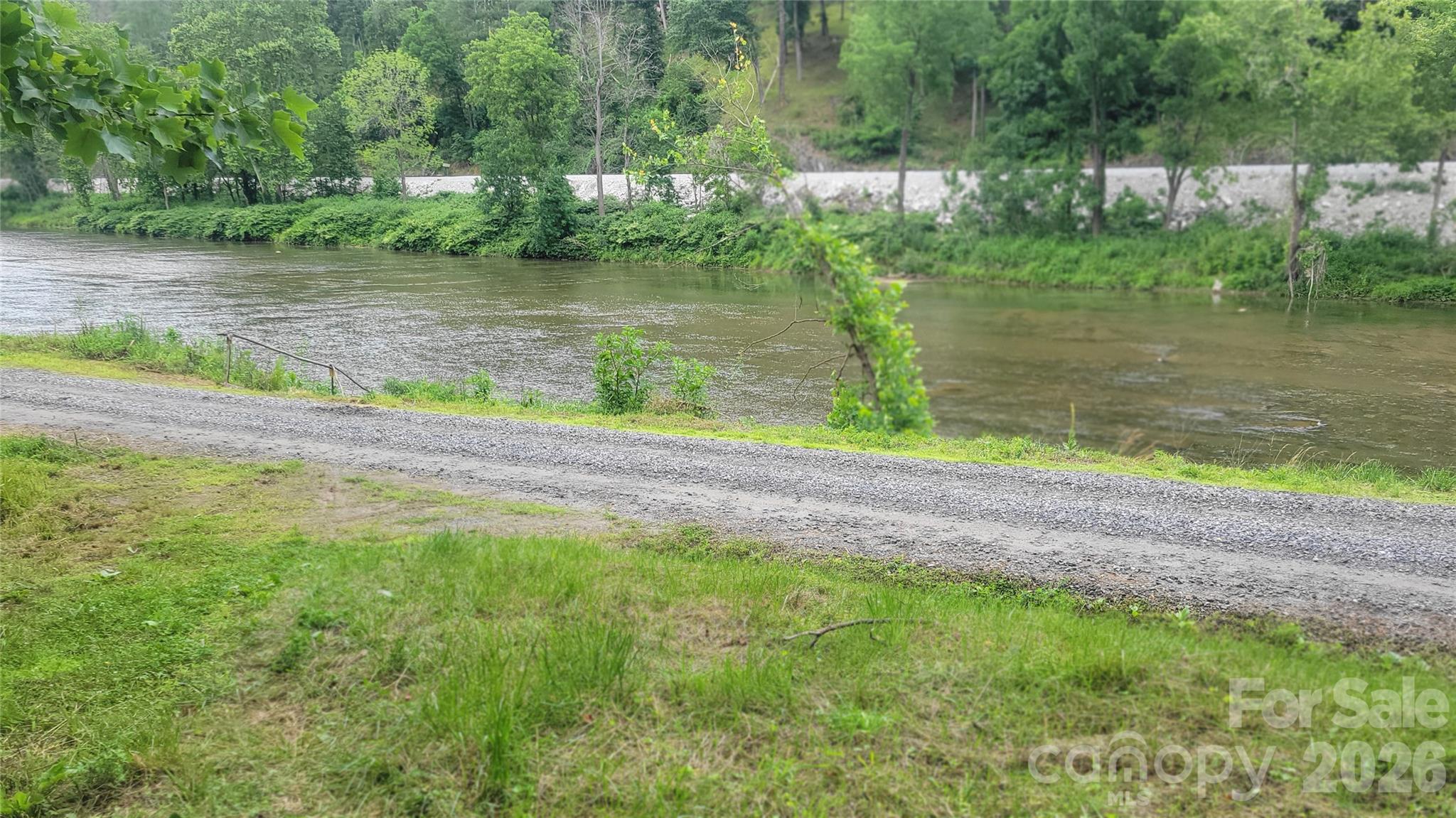 main property photo 17