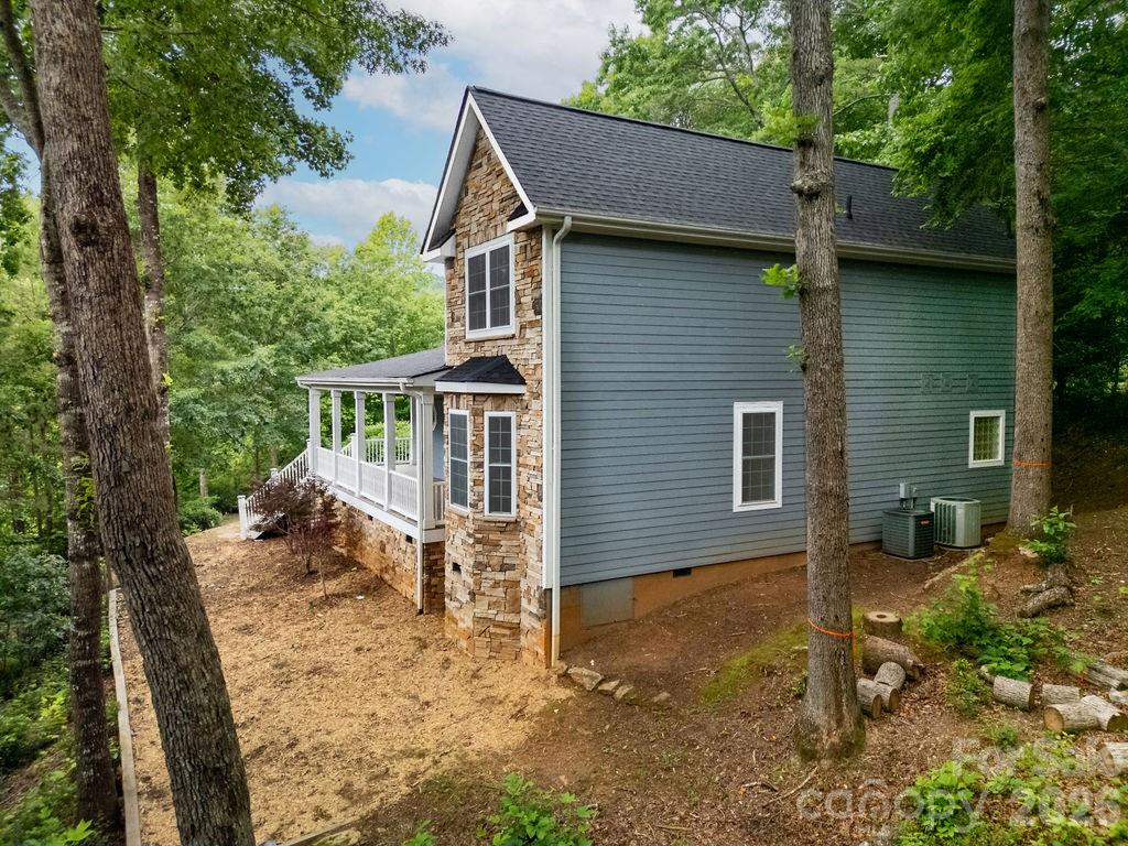 main property photo 44