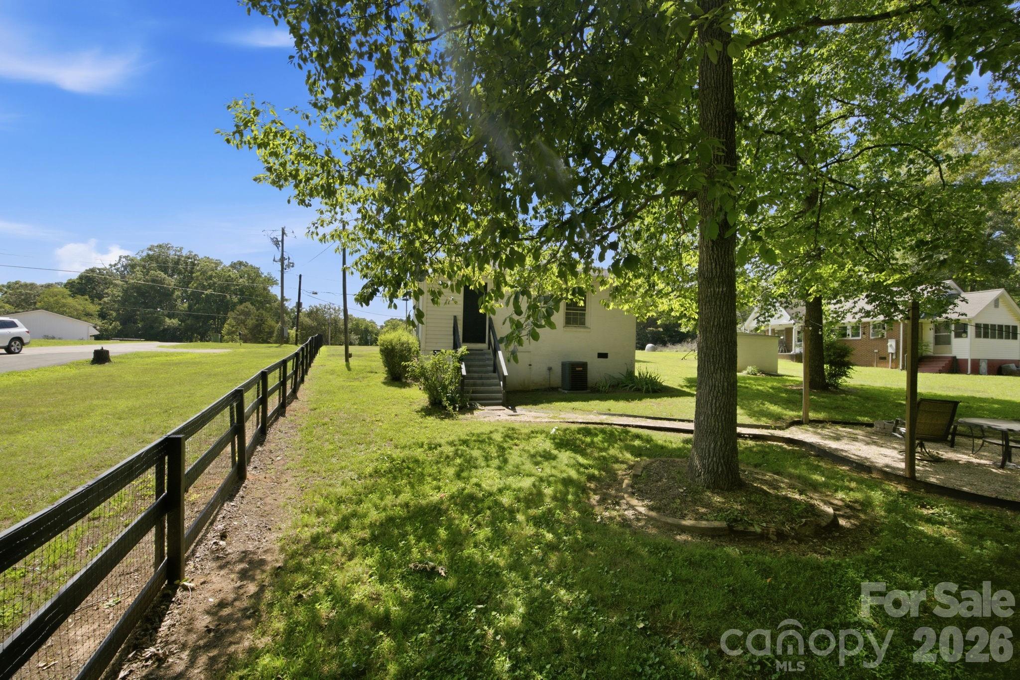 main property photo 27