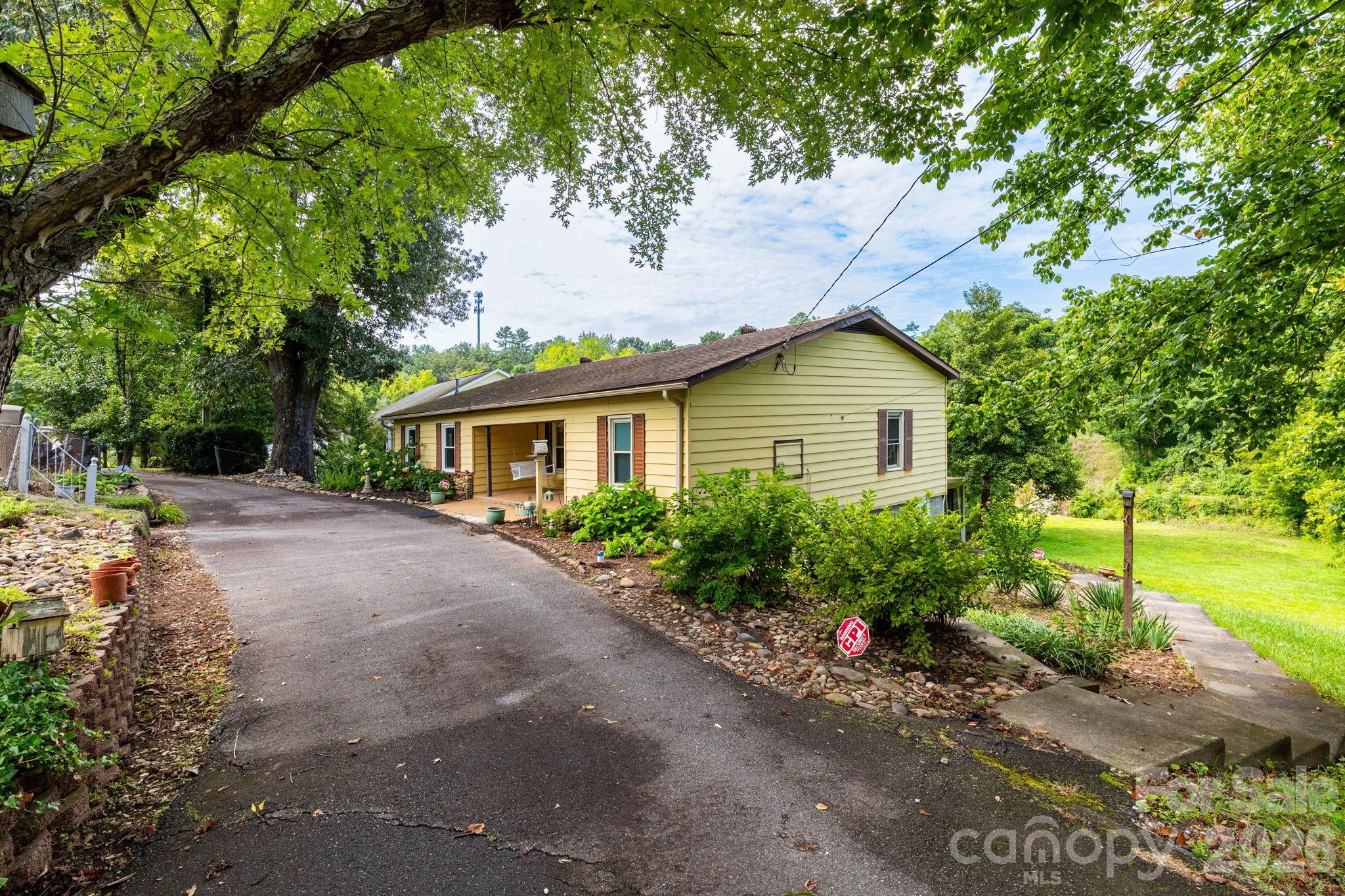 main property photo 26