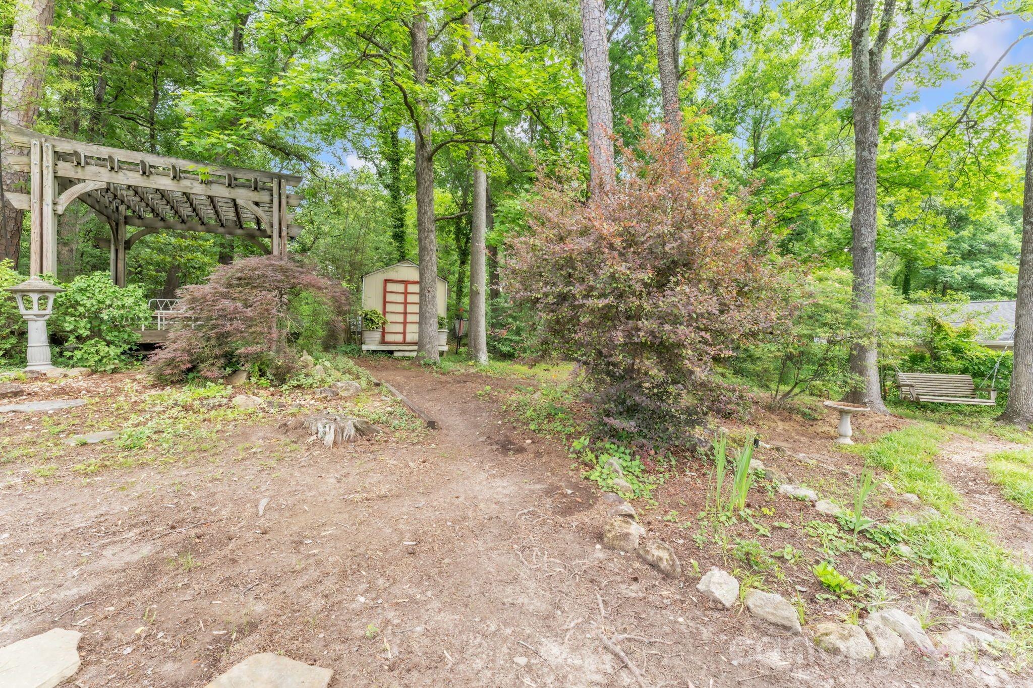 main property photo 23