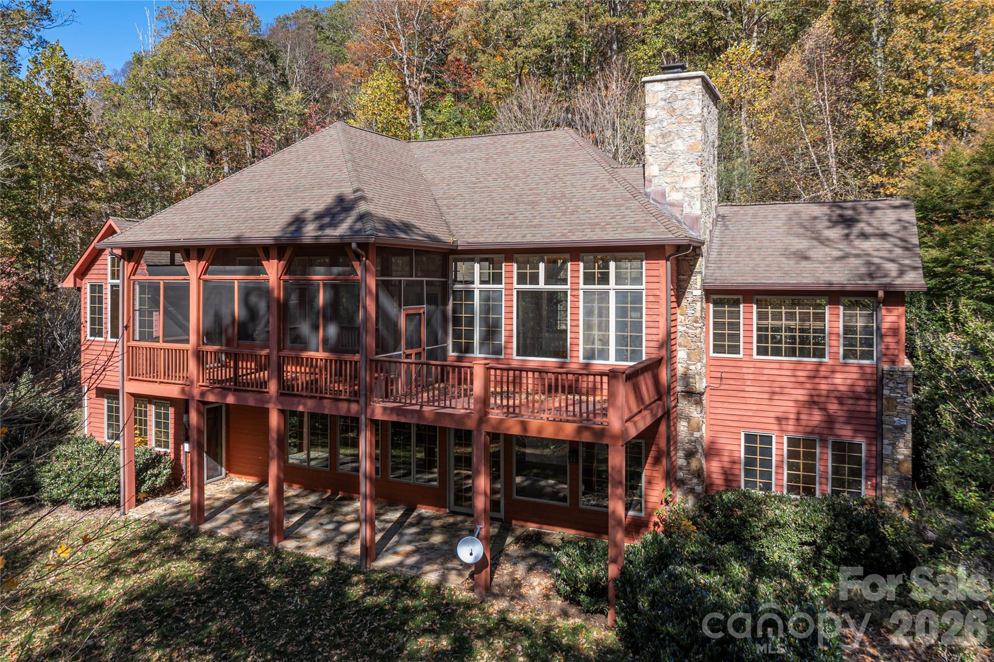 main property photo 4
