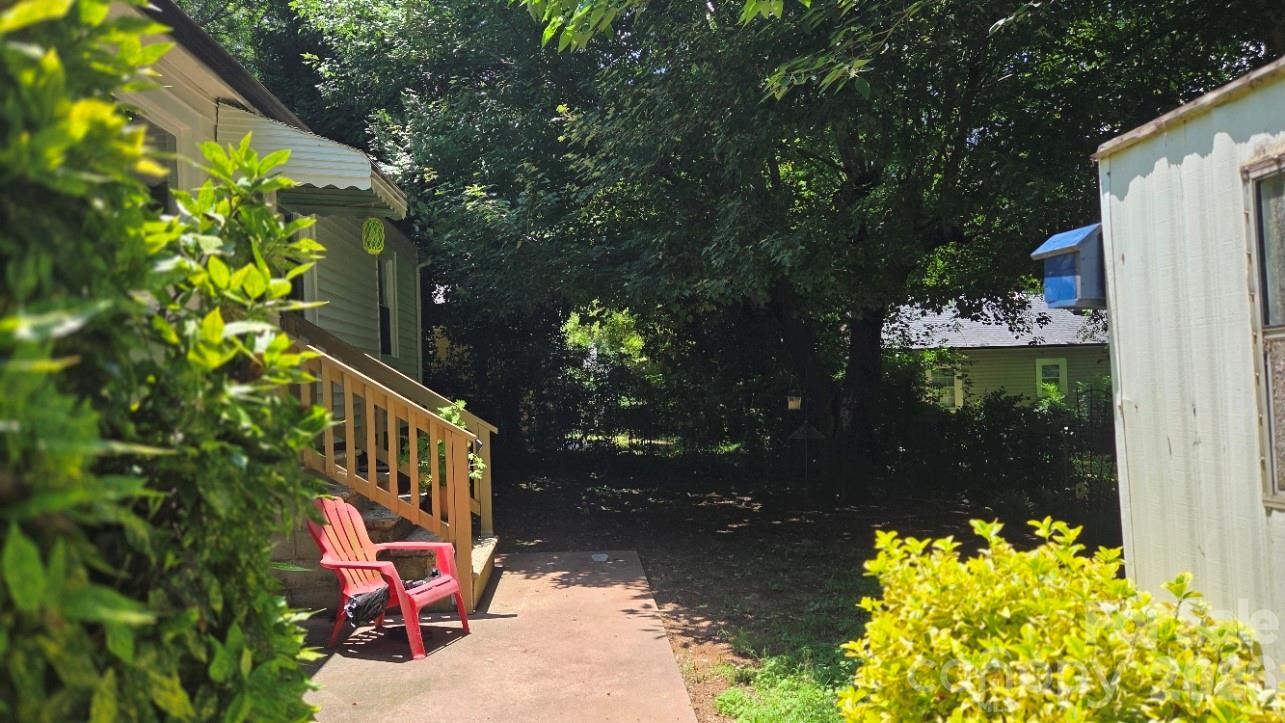 main property photo 41