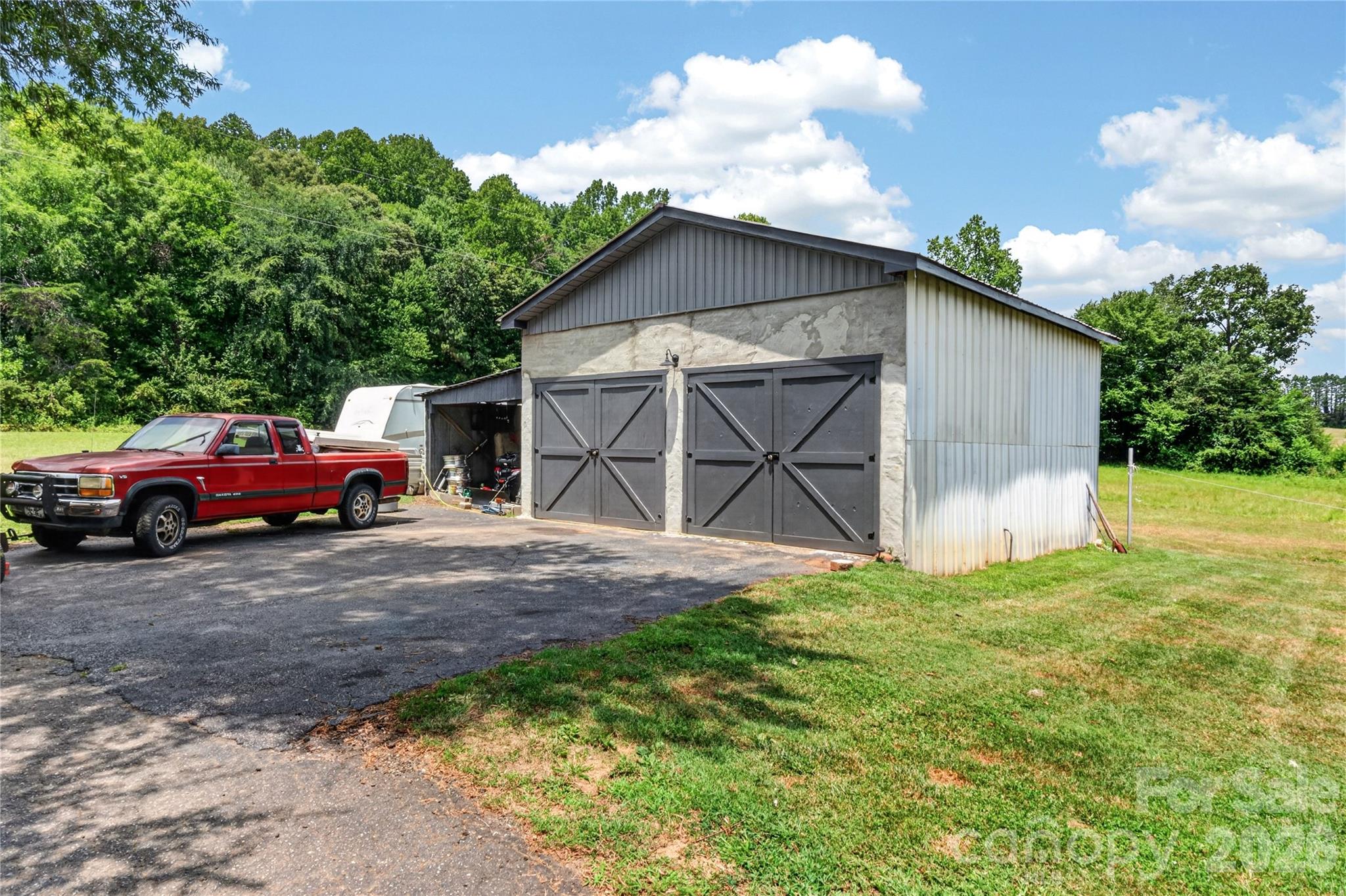 main property photo 31