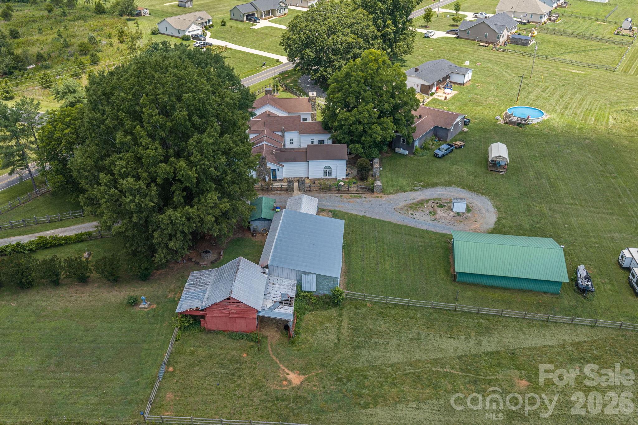 main property photo 39
