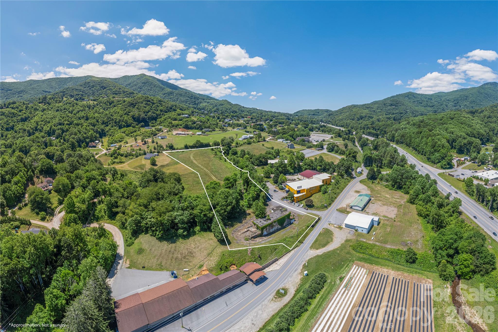 main property photo 16