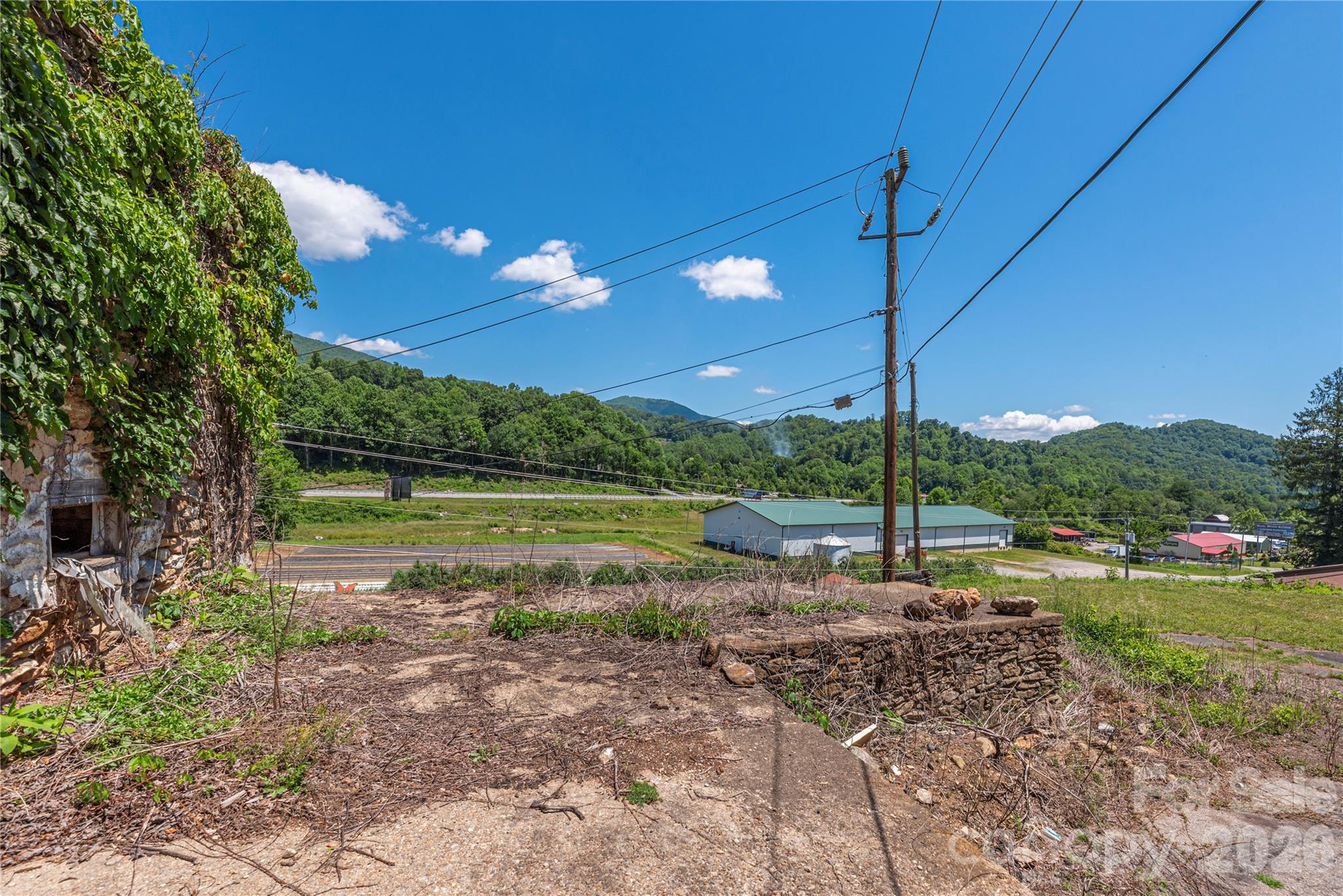 main property photo 5