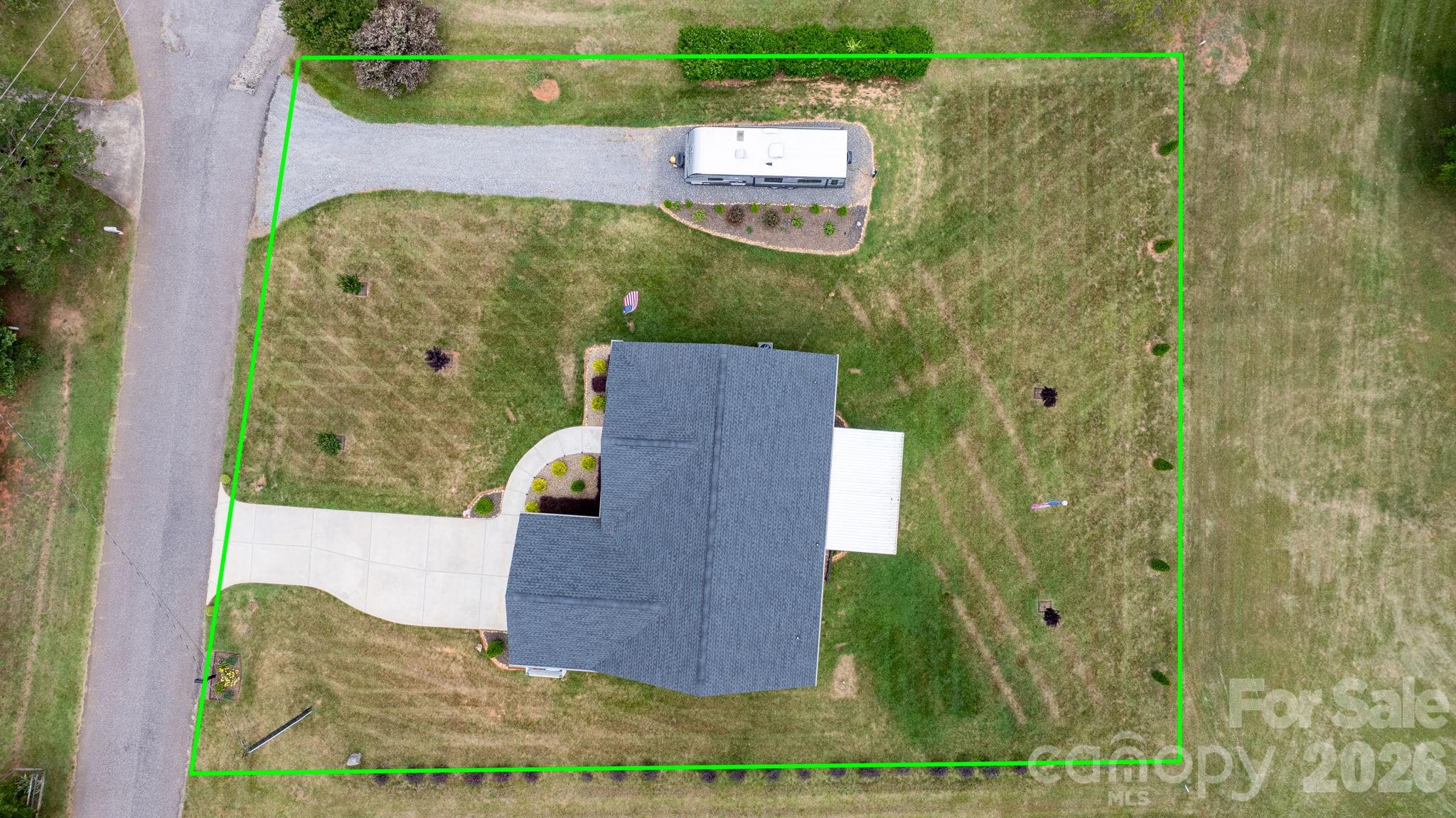 main property photo 35