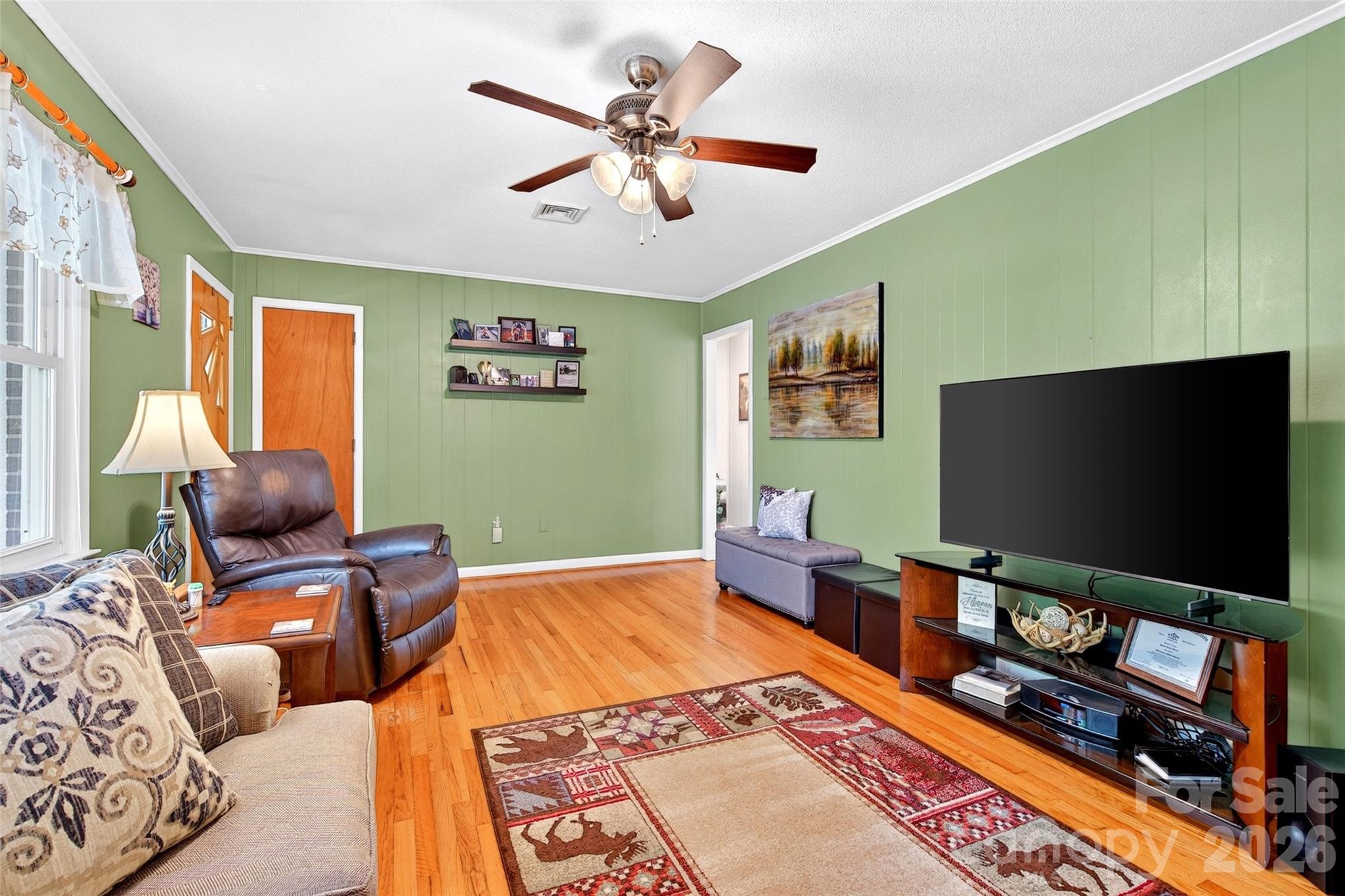 main property photo 14