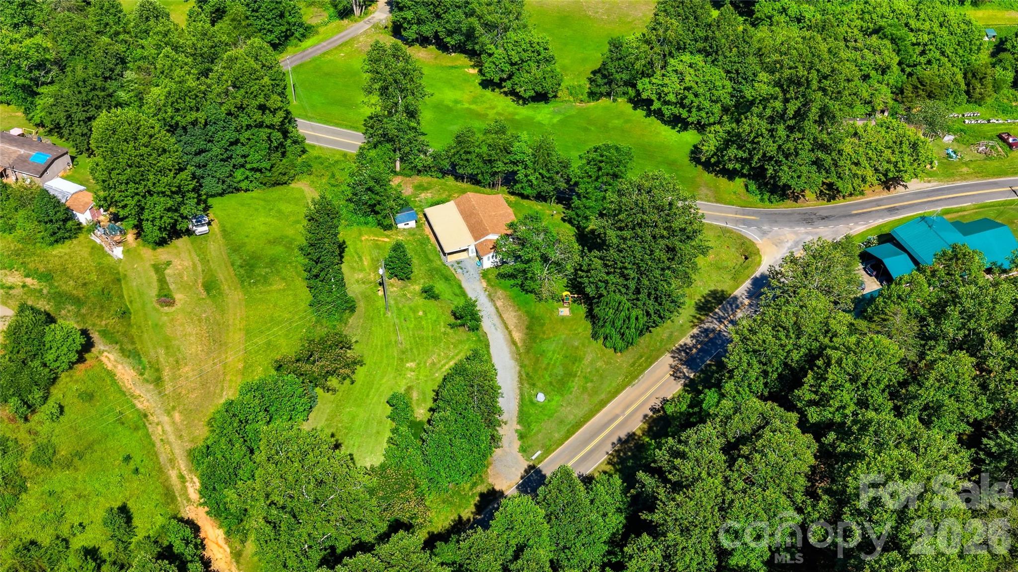 main property photo 30