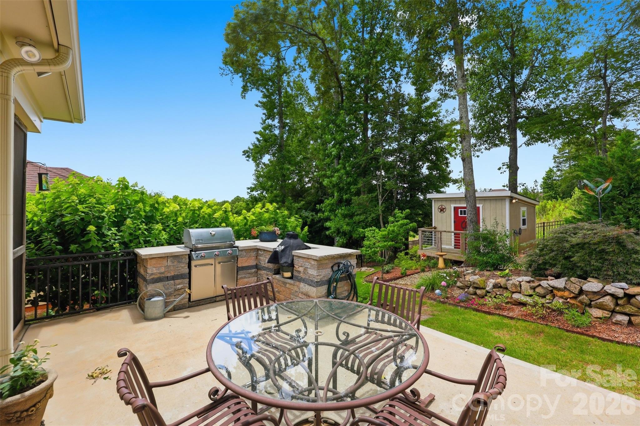 main property photo 37