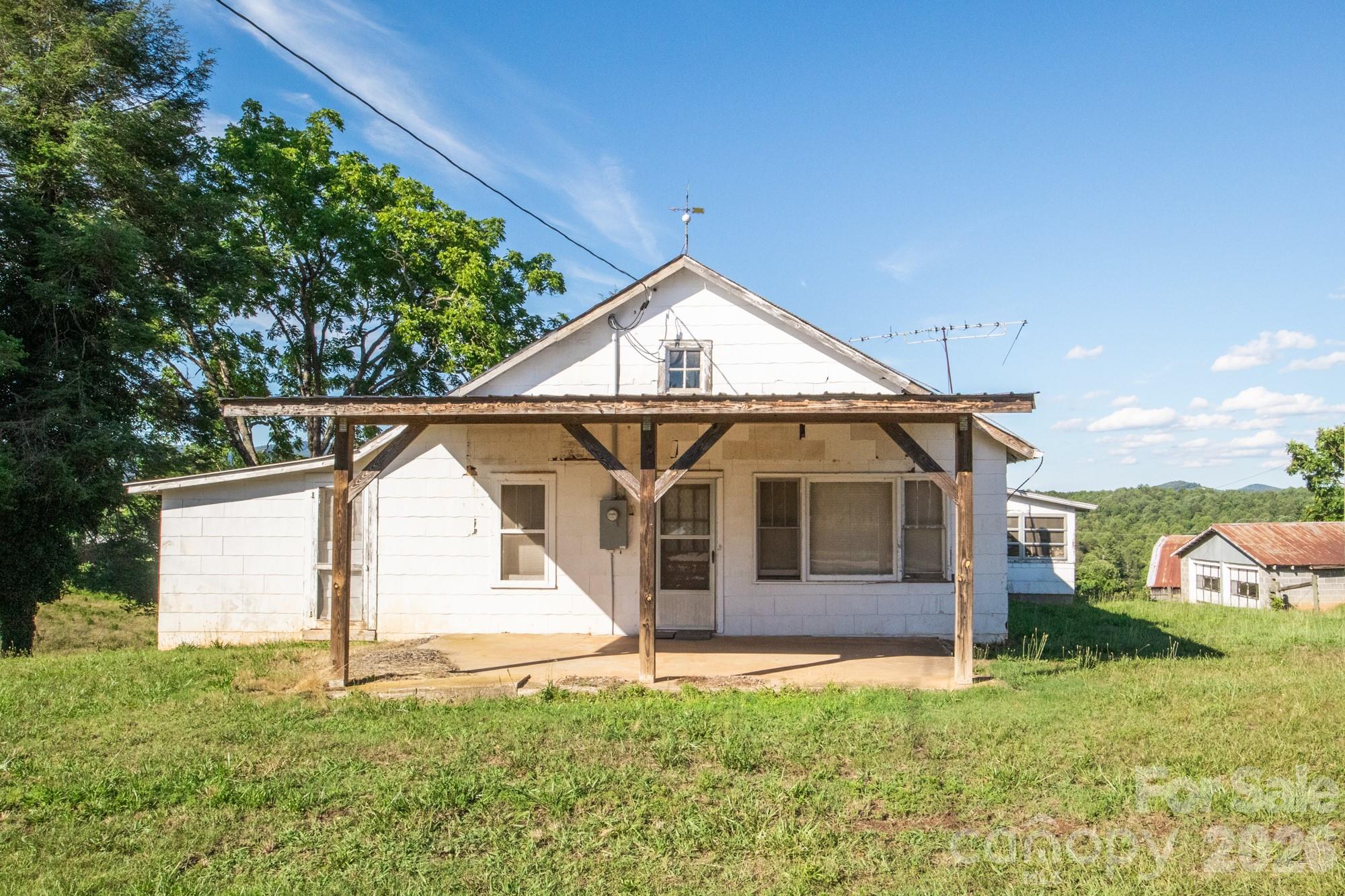 main property photo 19