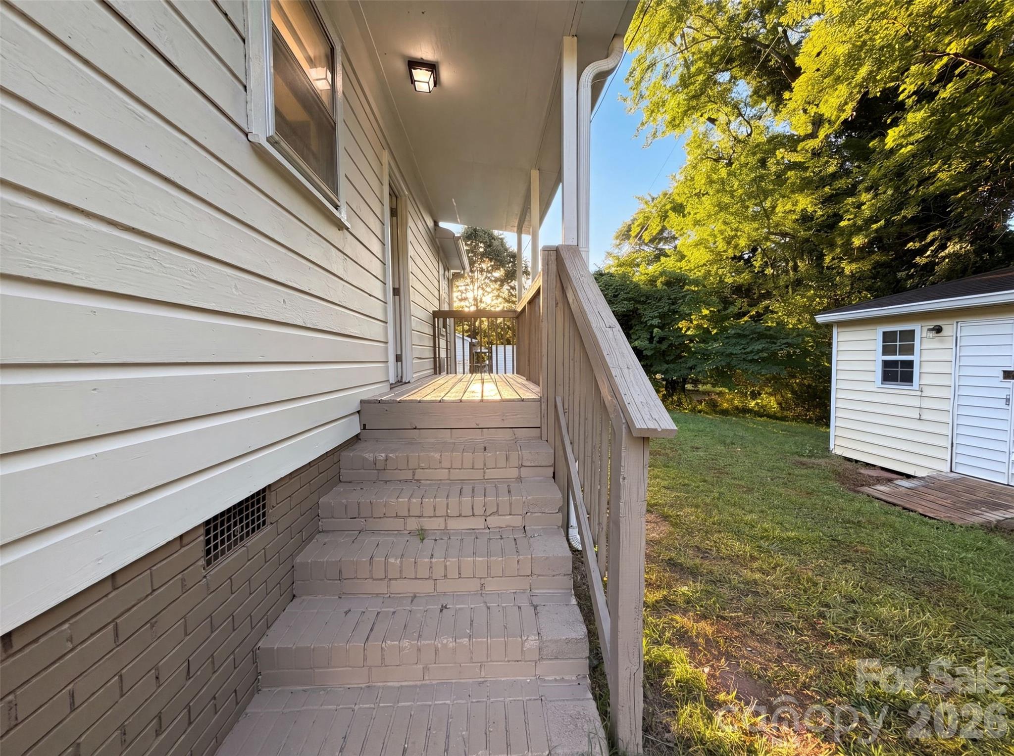 main property photo 13
